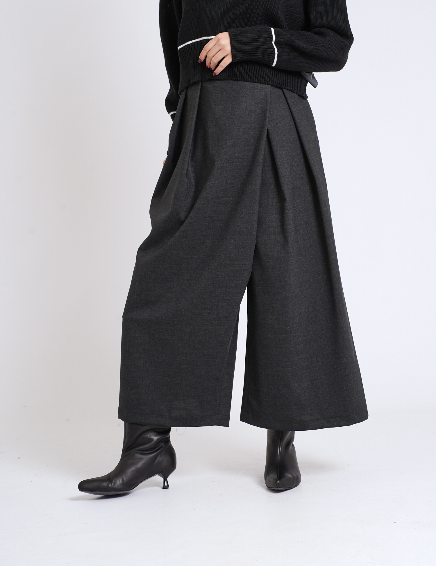 Картинка Штани чорні