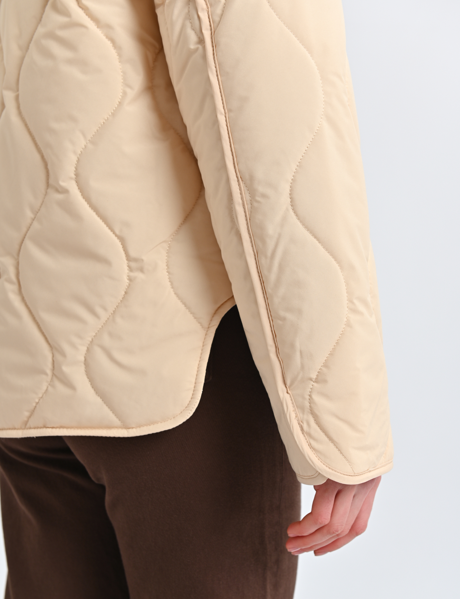 Картинка Куртка бежева