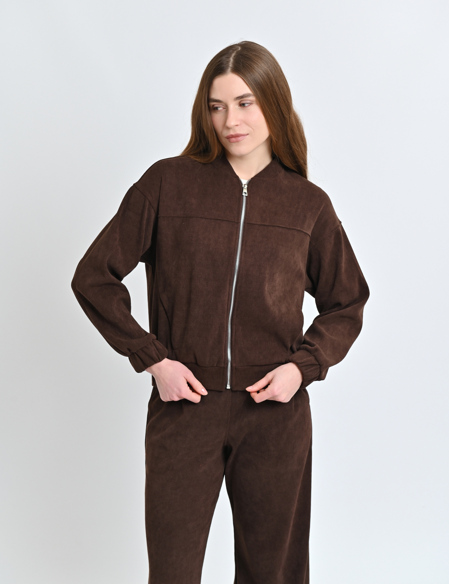 Картинка Вельветовий бомбер на блискавці