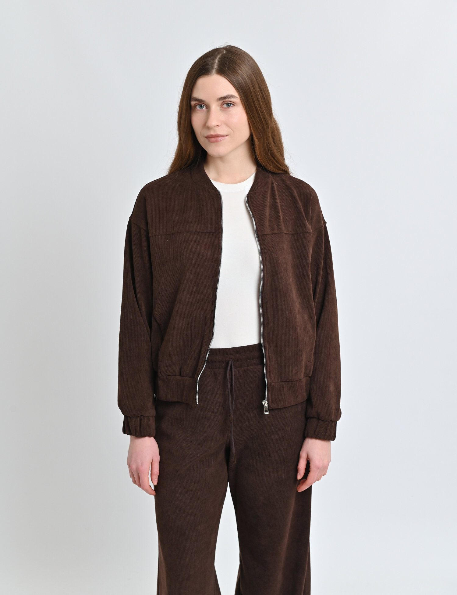 Картинка Вельветовий бомбер на блискавці