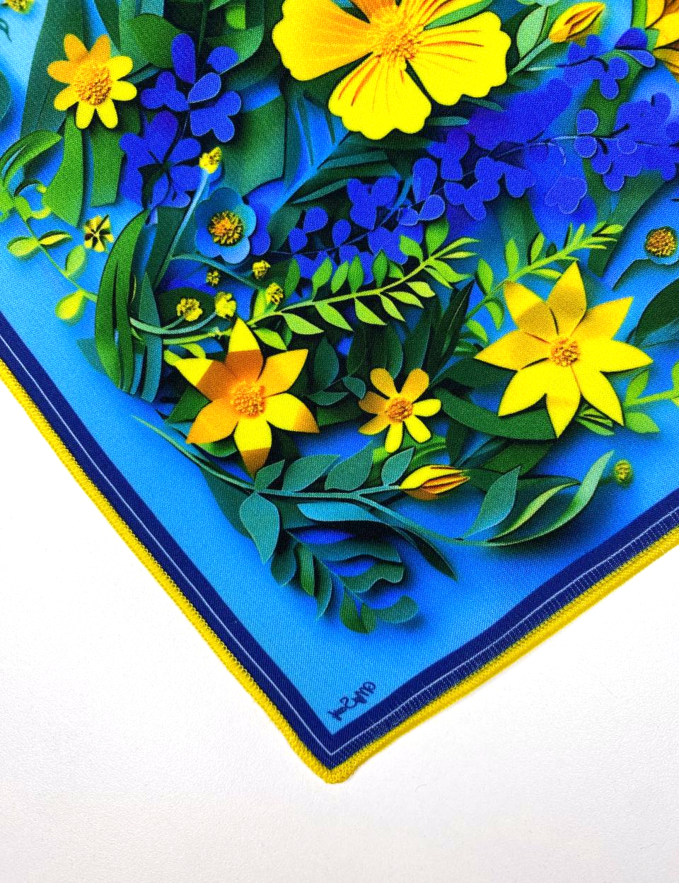 Картинка Дизайнерський брелок-хустка "Жовто-блакитні квіти" з патріотичної колекції "Україна"