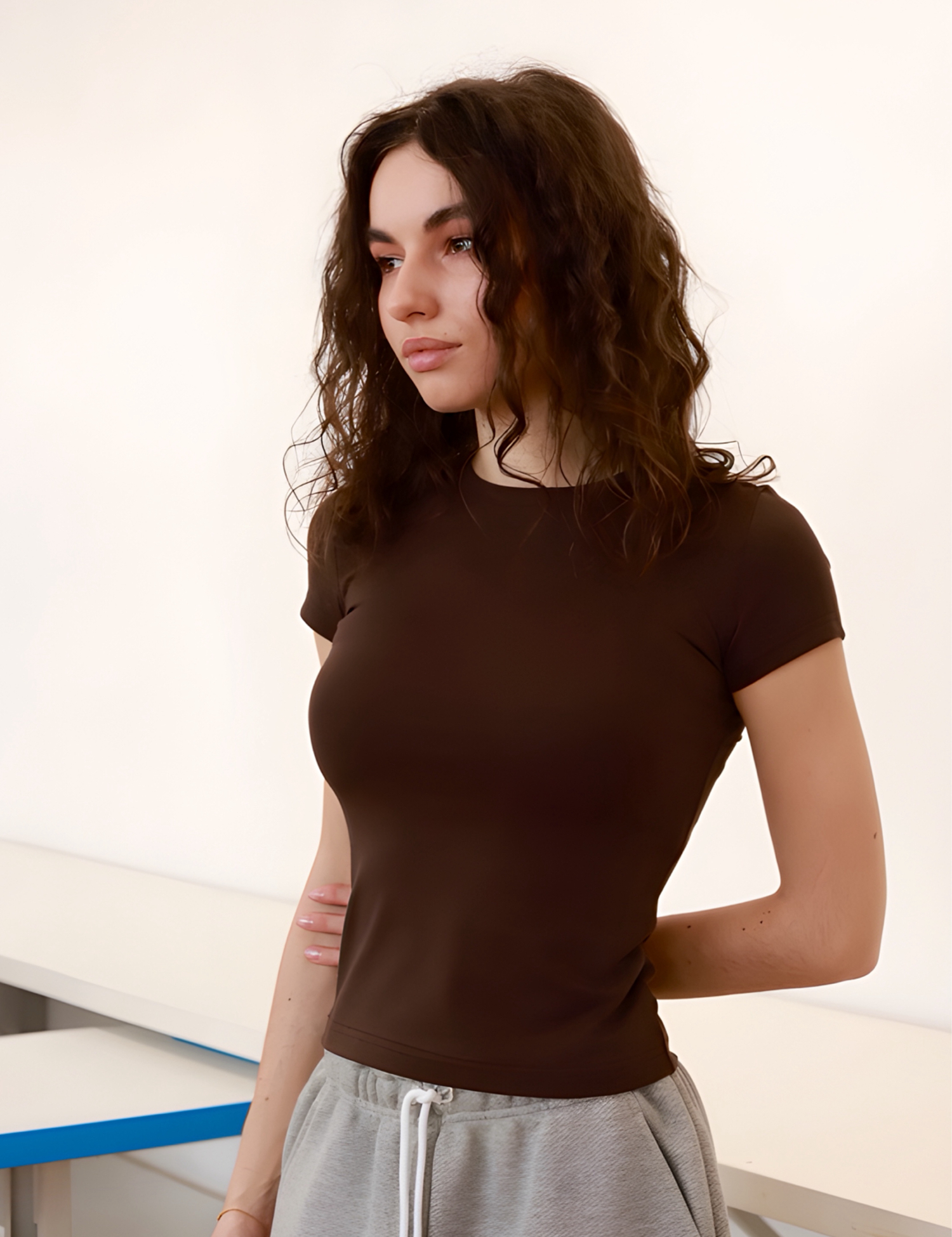 Картинка Футболка темно-коричнева