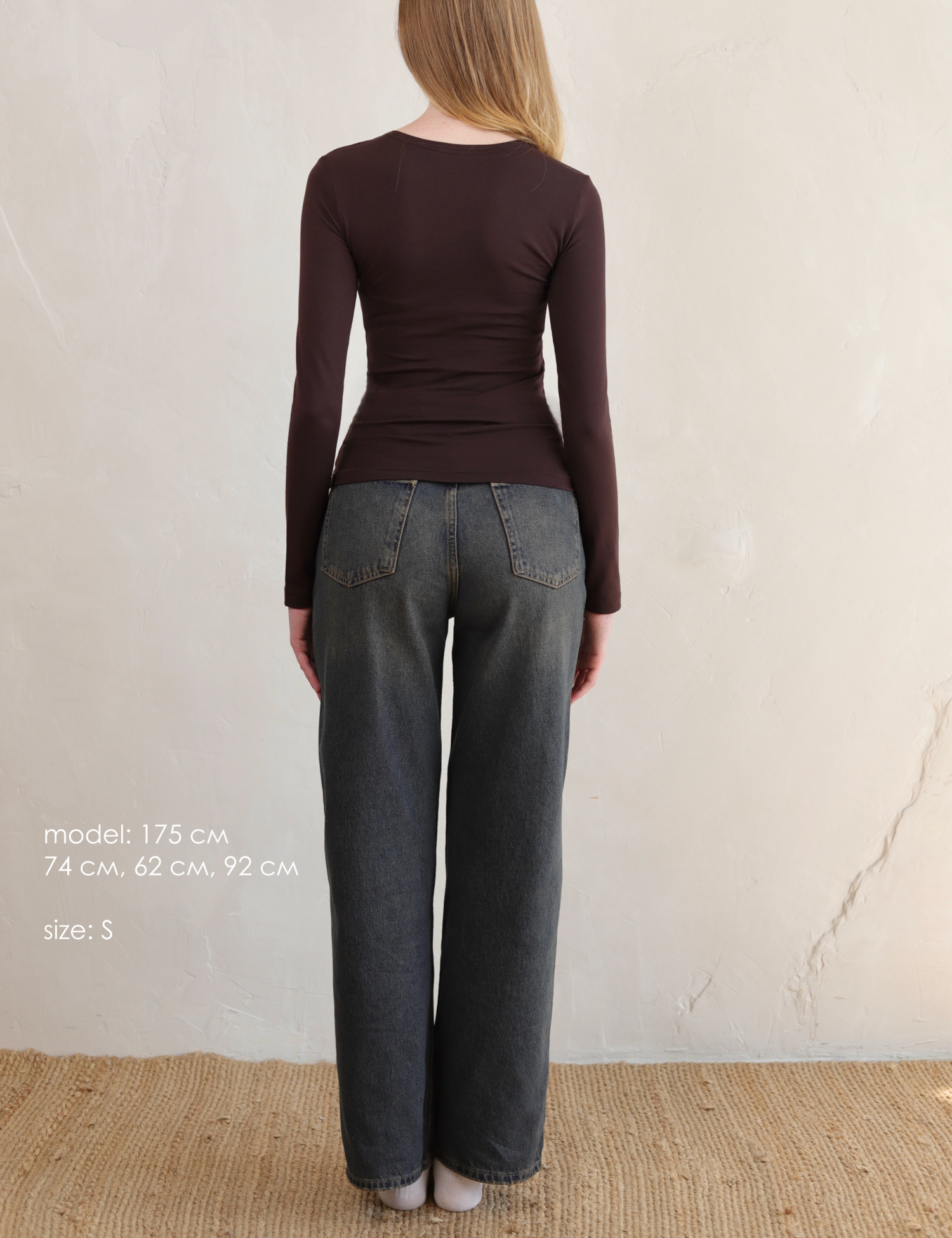 Картинка Лонгслів темно-коричневий