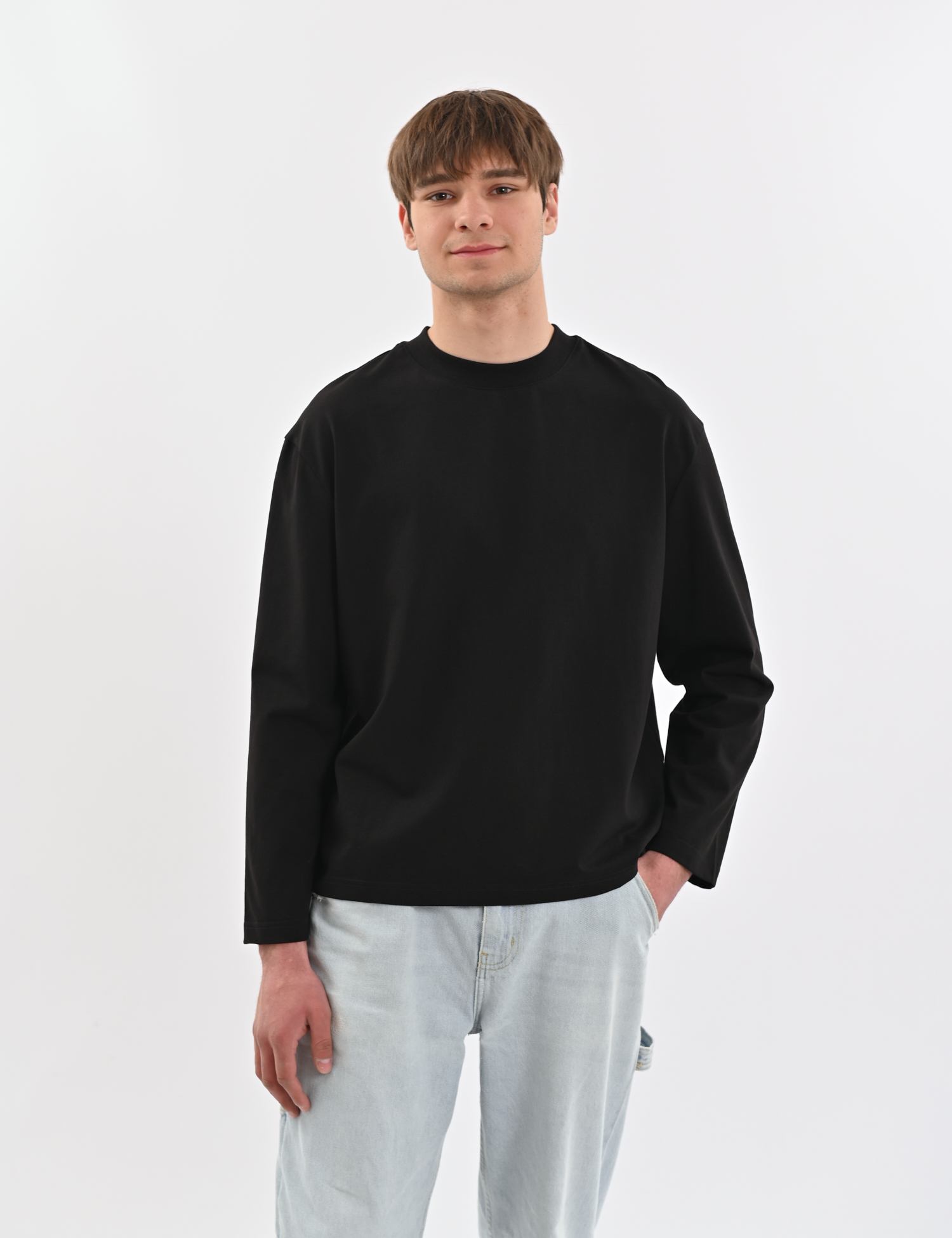 Картинка Лонгслів чорний