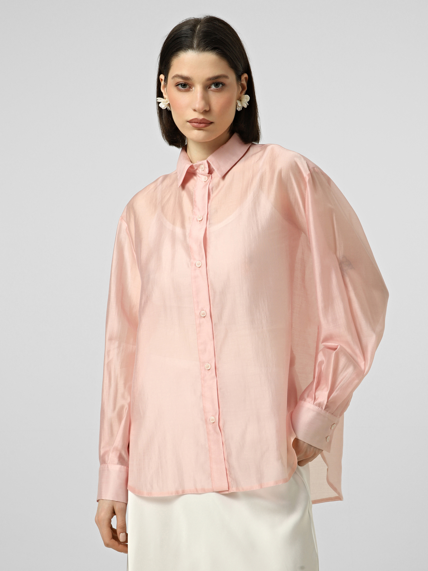 Картинка Ніжно‑рожева напівпрозора сорочка oversize