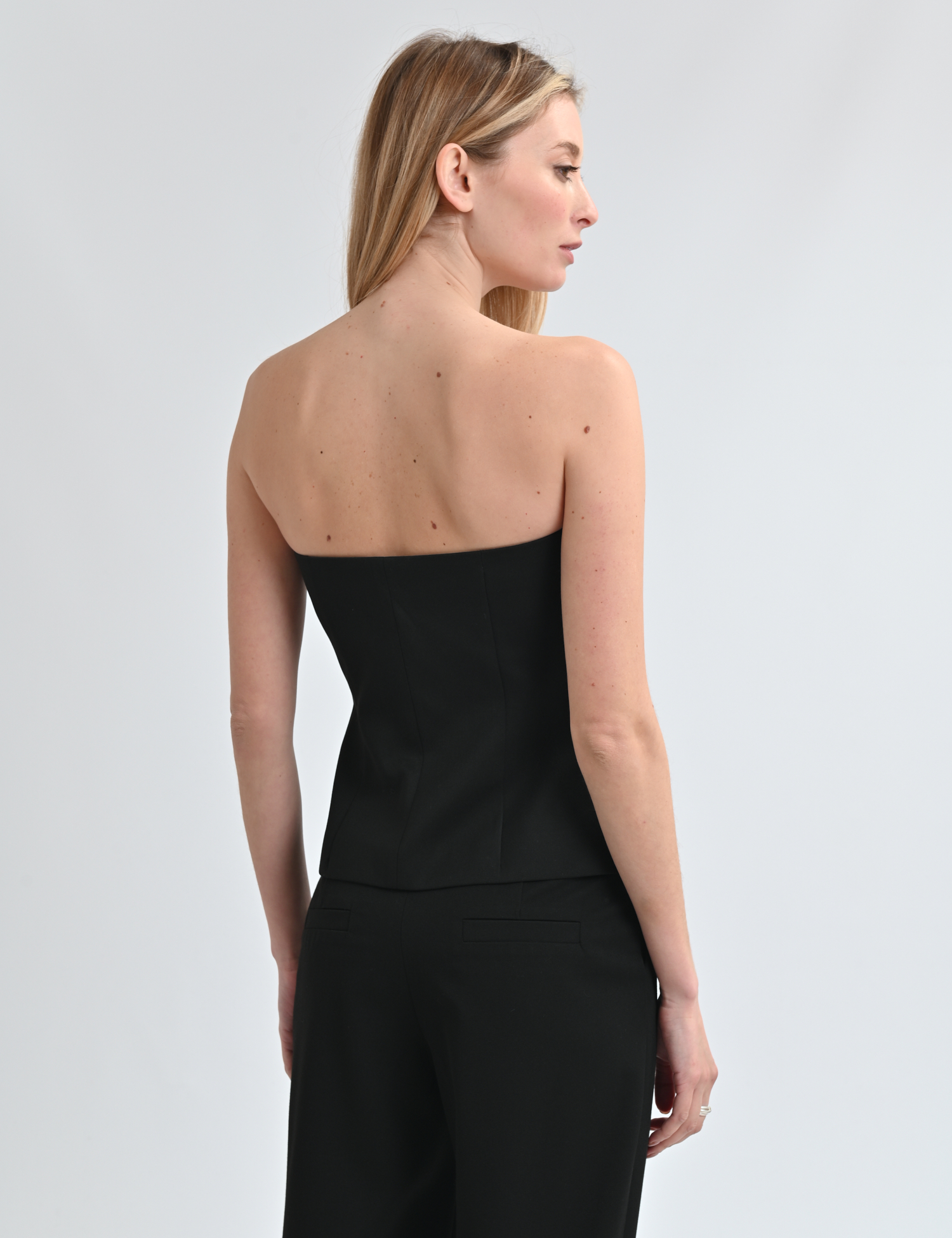 Картинка Топ чорний