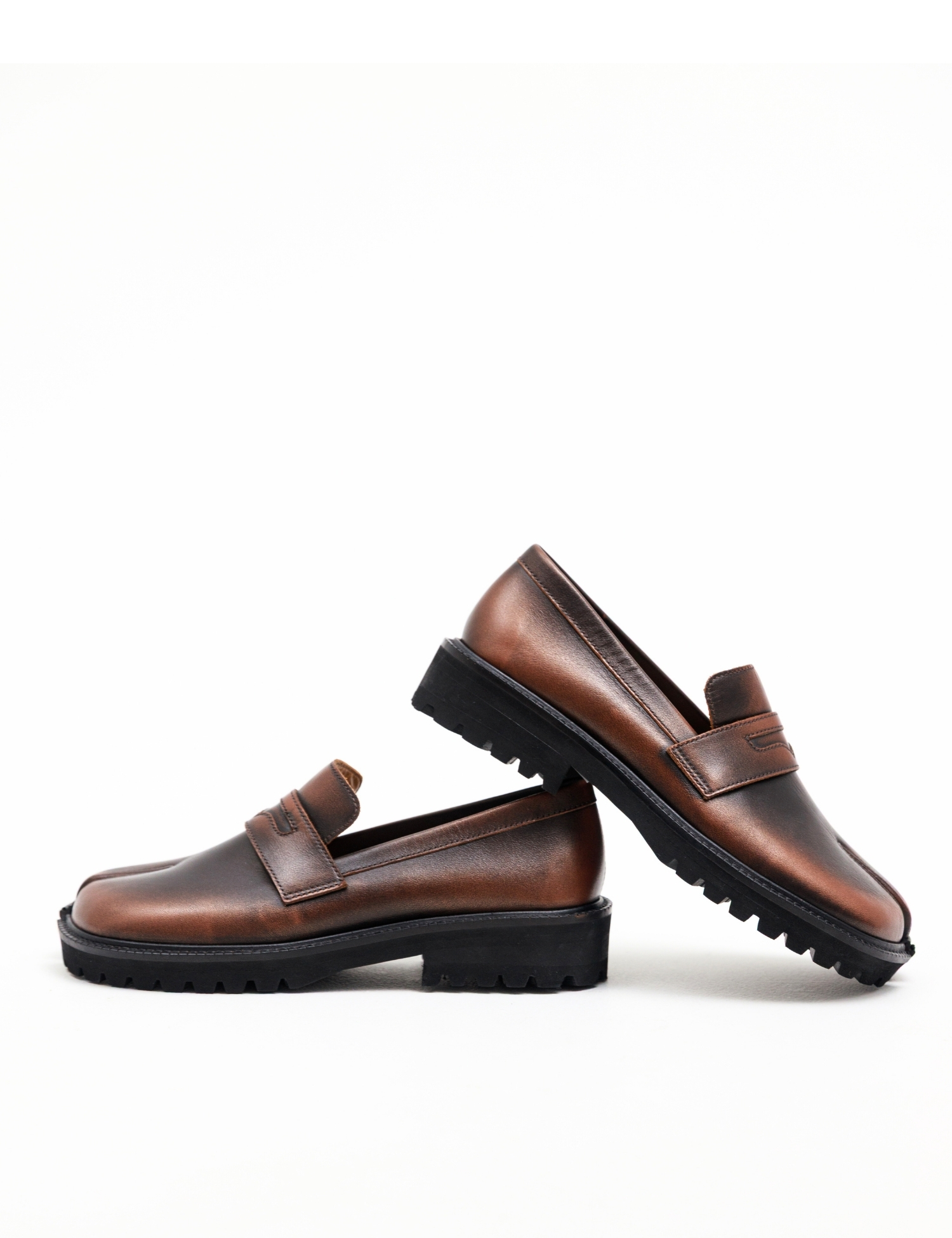 Картинка Табі Лофери Bronze Two