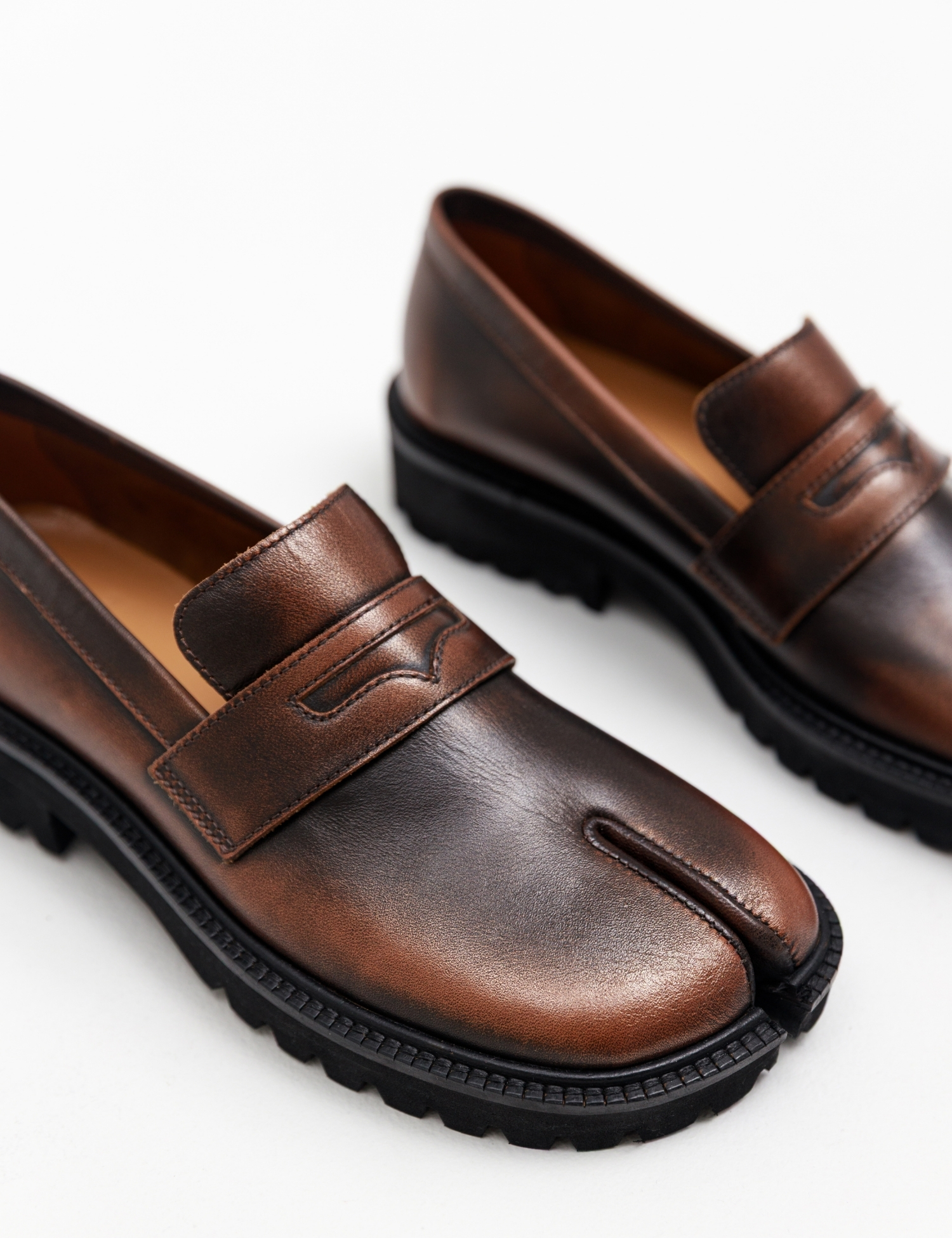 Картинка Табі Лофери Bronze Two