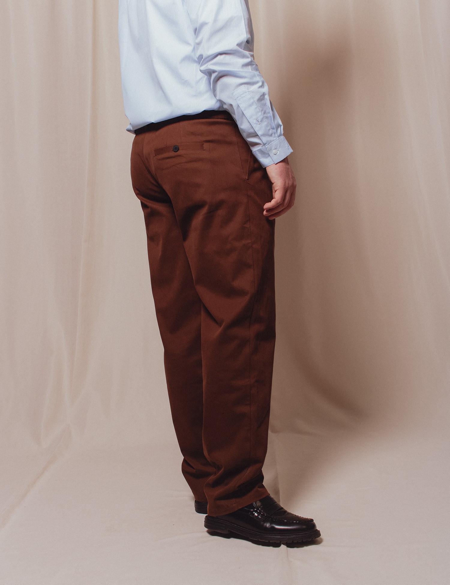 Картинка Коричневі штани чіноси