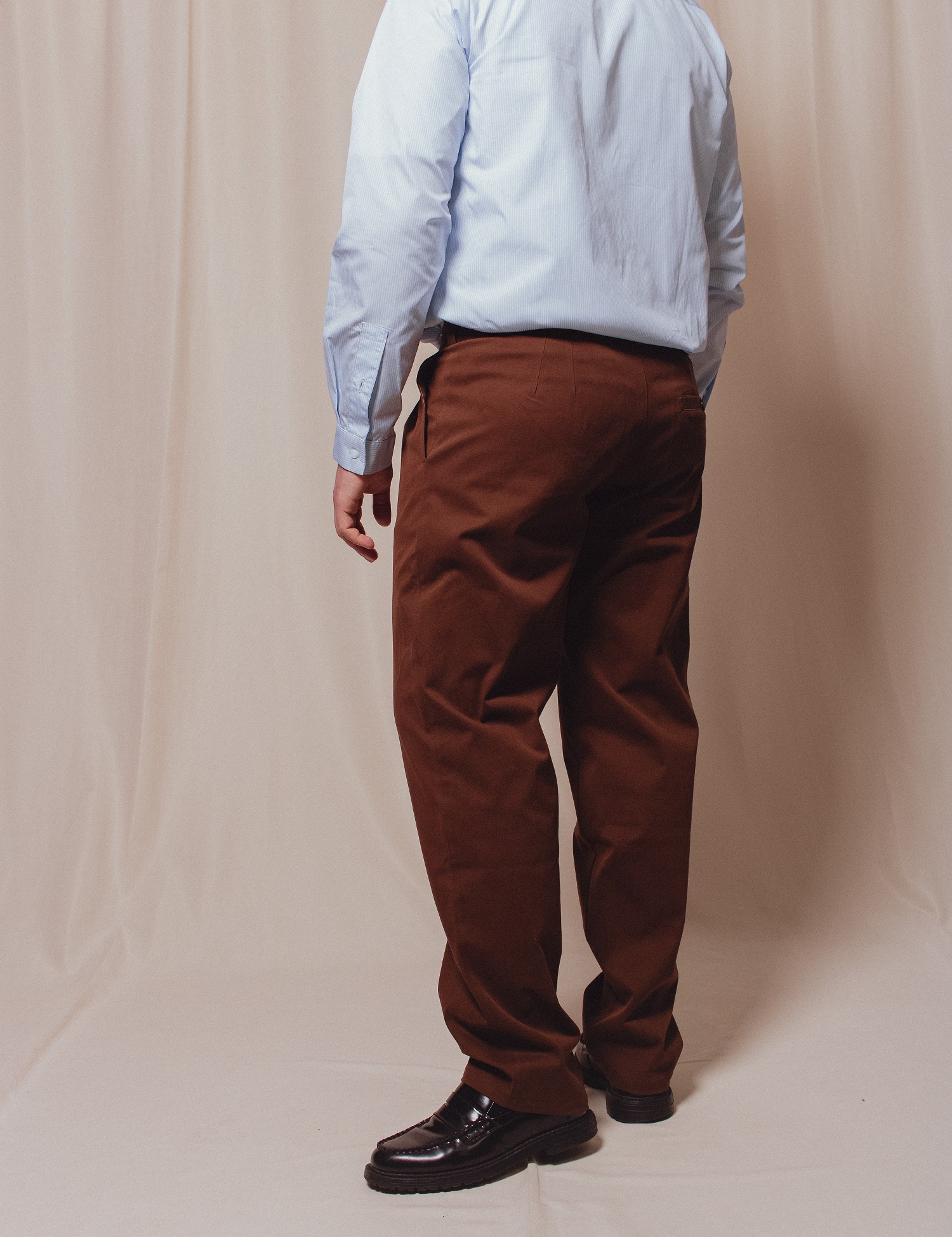 Картинка Коричневі штани чіноси