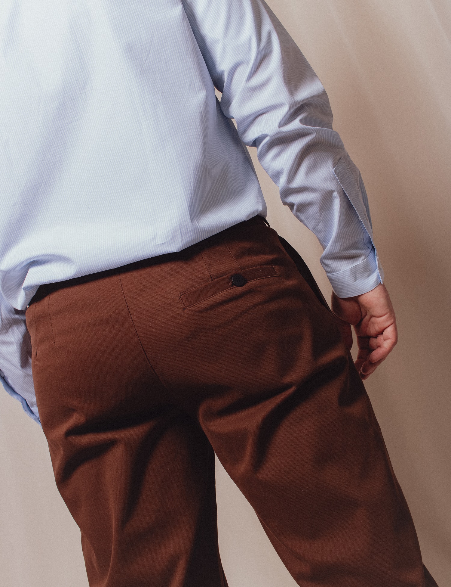 Картинка Коричневі штани чіноси