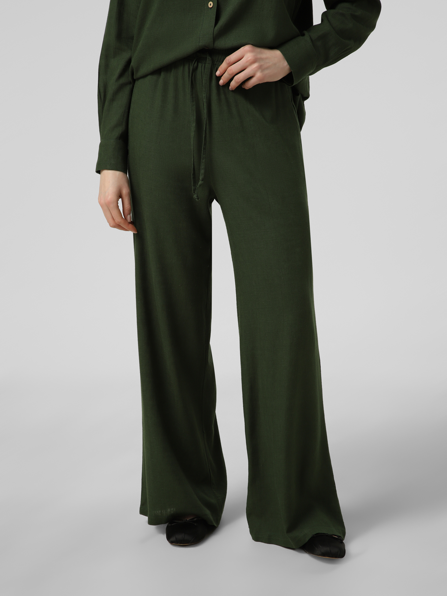 Картинка Штани темно-зелені