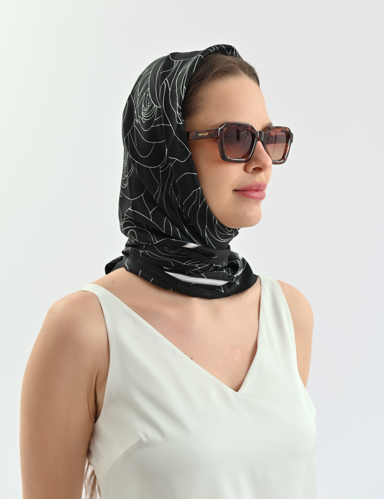Картинка Хустка чорна
