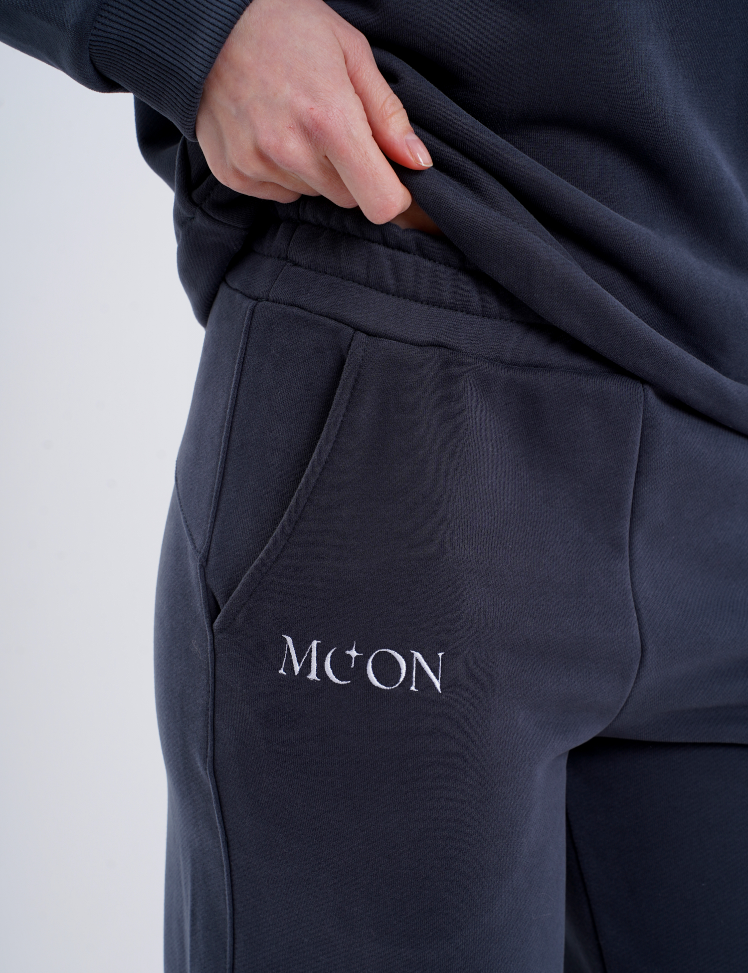 Картинка Трикотажний костюм зі світшотом на блискавці