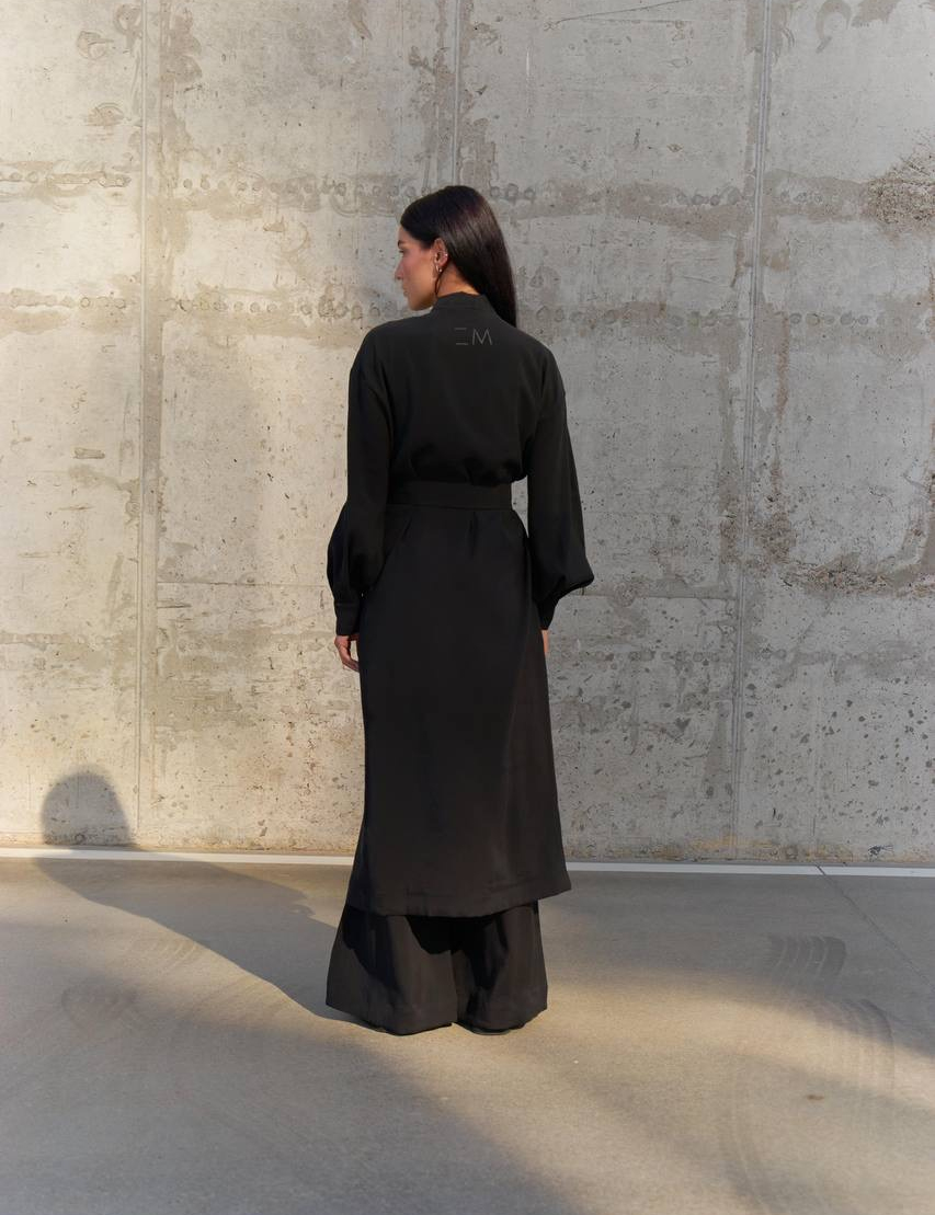 Картинка Чорне кімоно з поясом