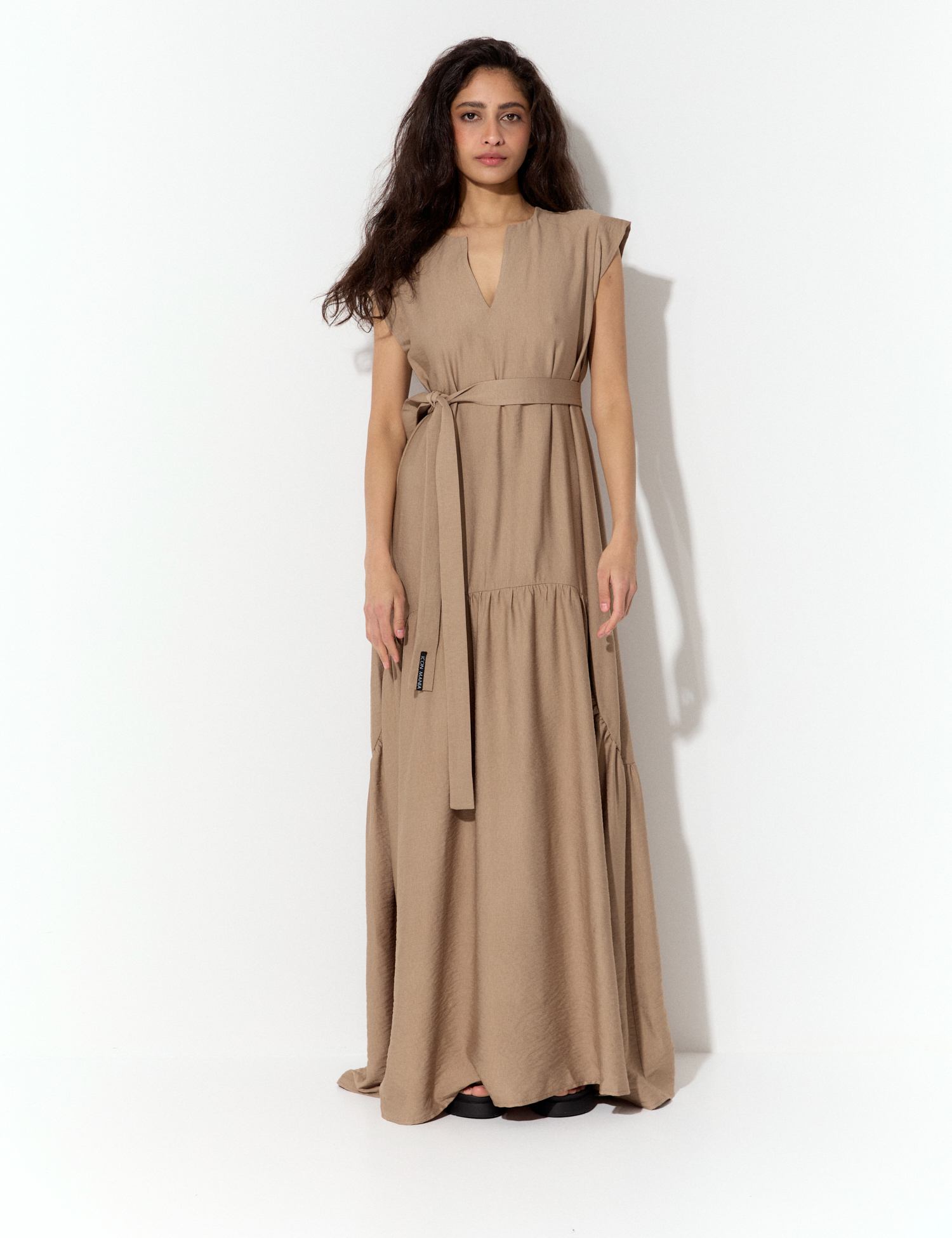 Картинка Сукня бежева