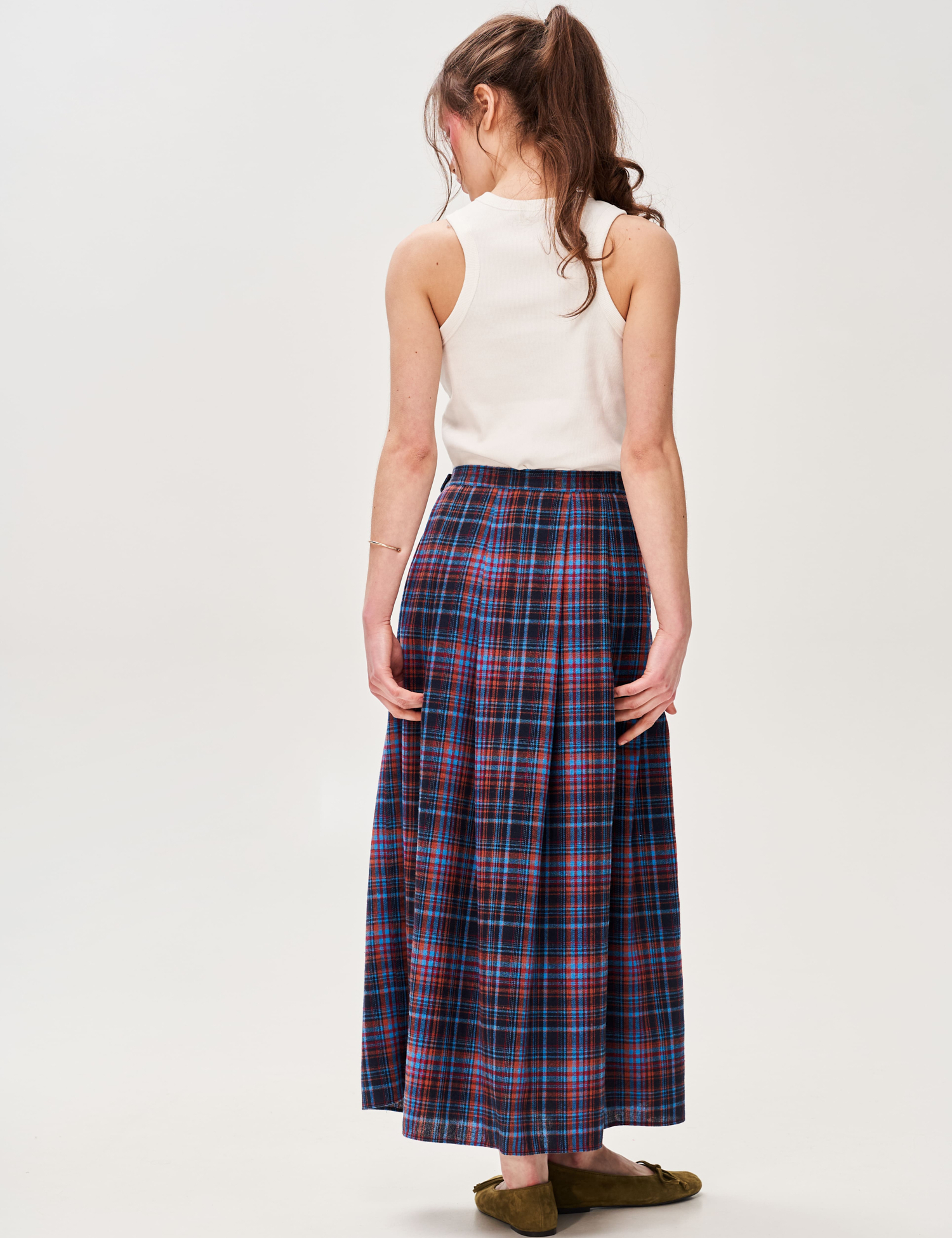 Картинка Майка з вишивкою «Кримська цибулька» молочна