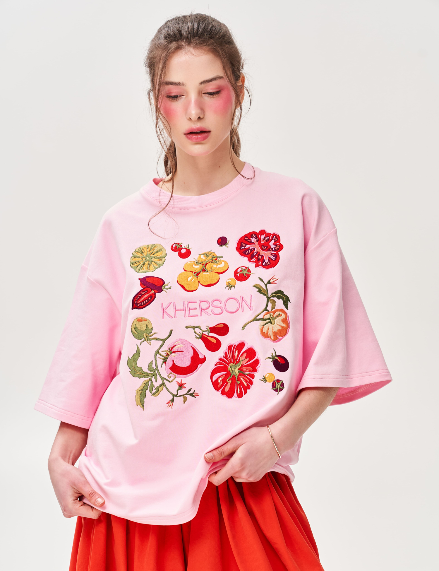 Картинка Футболка з вишивкою "Херсонські помідори"