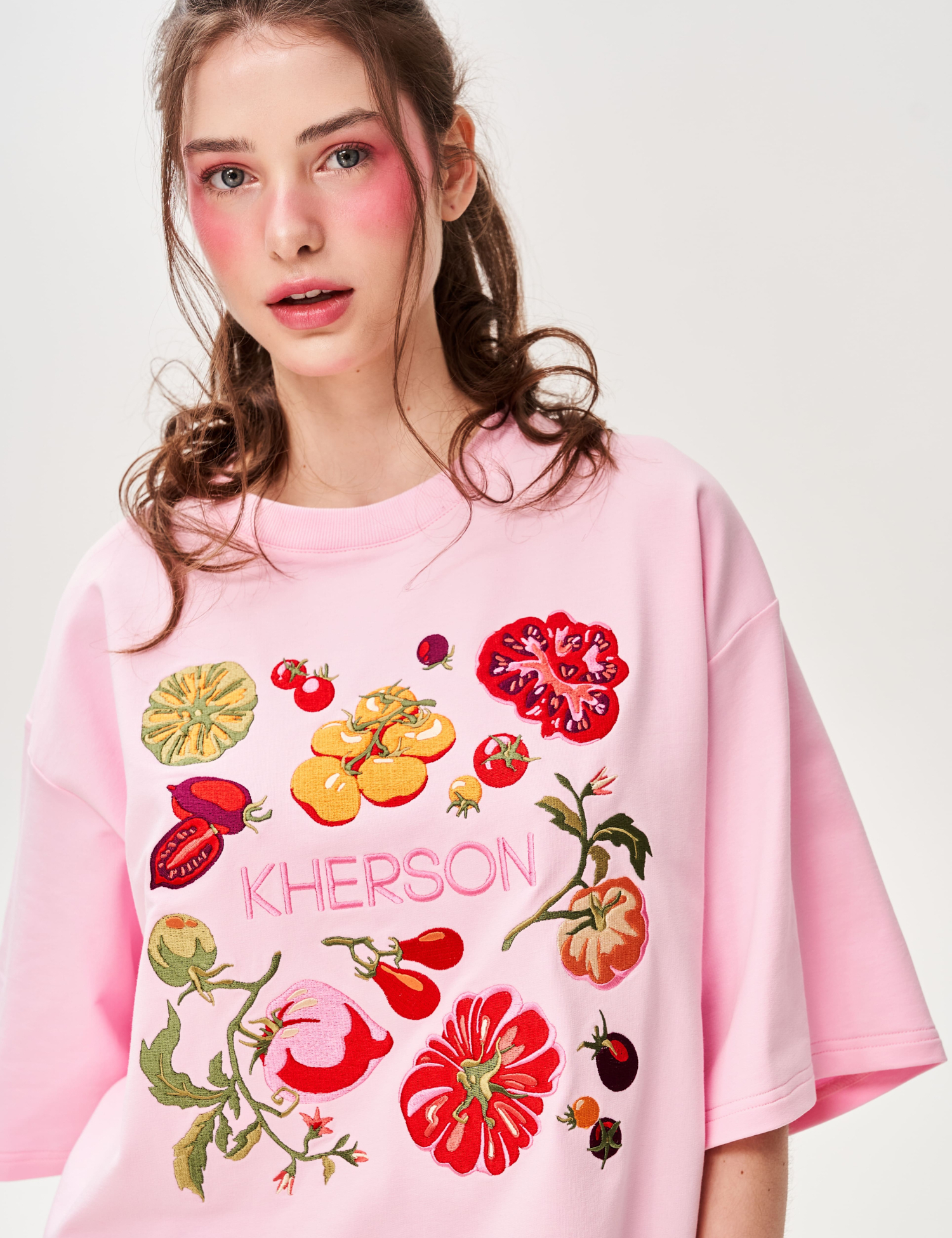 Картинка Футболка з вишивкою "Херсонські помідори"