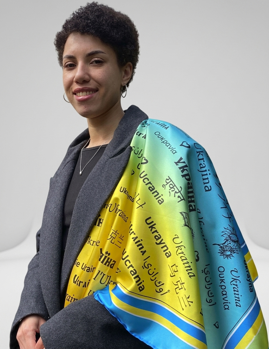 Картинка Дизайнерська хустка "Символи України"