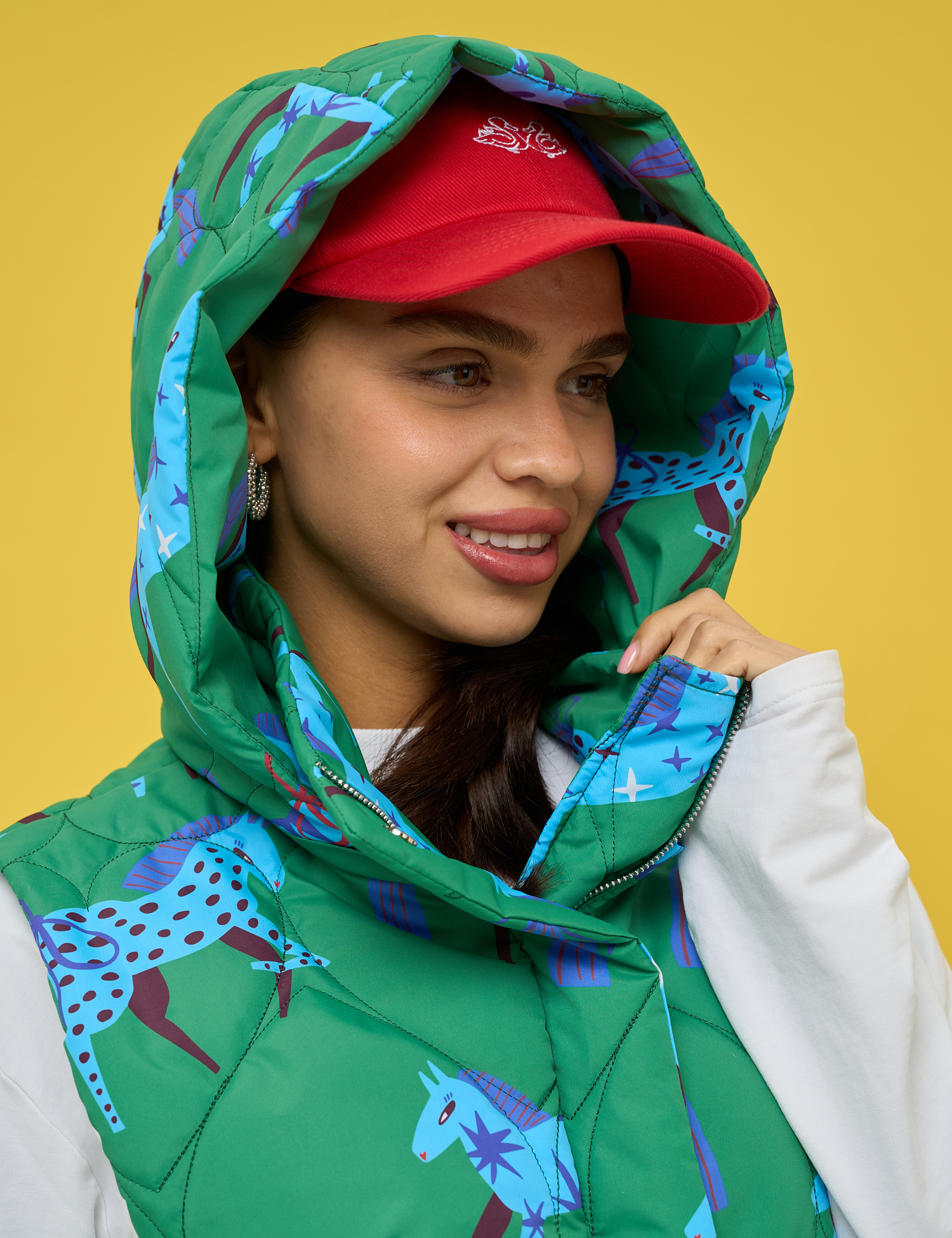 Картинка Жилетка у насиченому зеленому кольорі