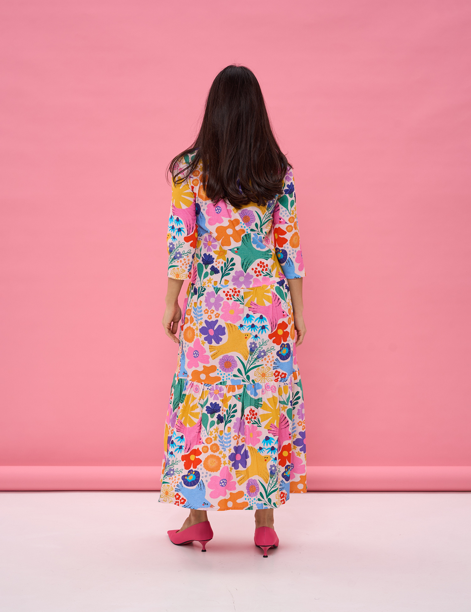 Картинка Сукня максі з насиченим багатоколірним флористичним принтом