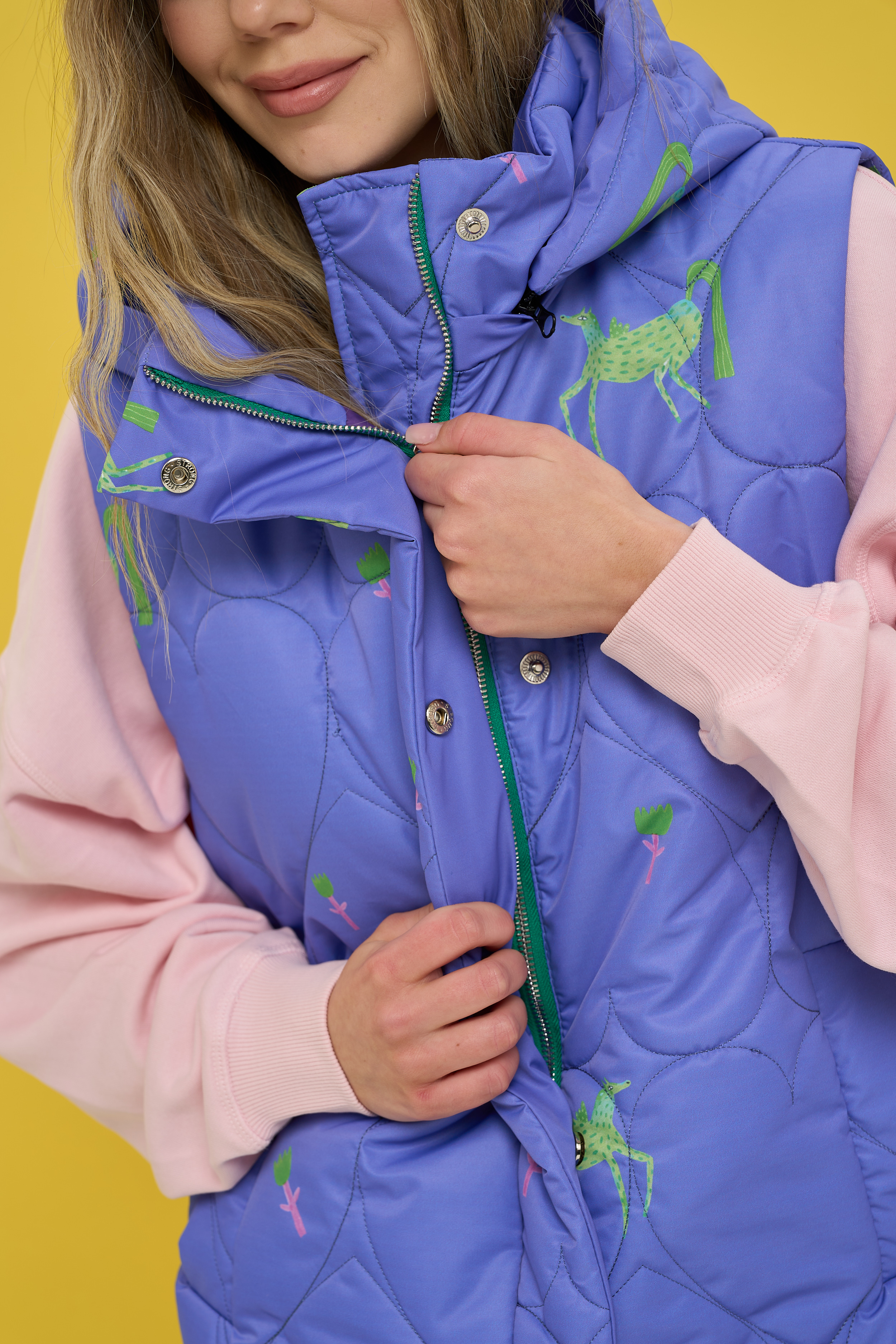 Картинка Жилет фіолетовий