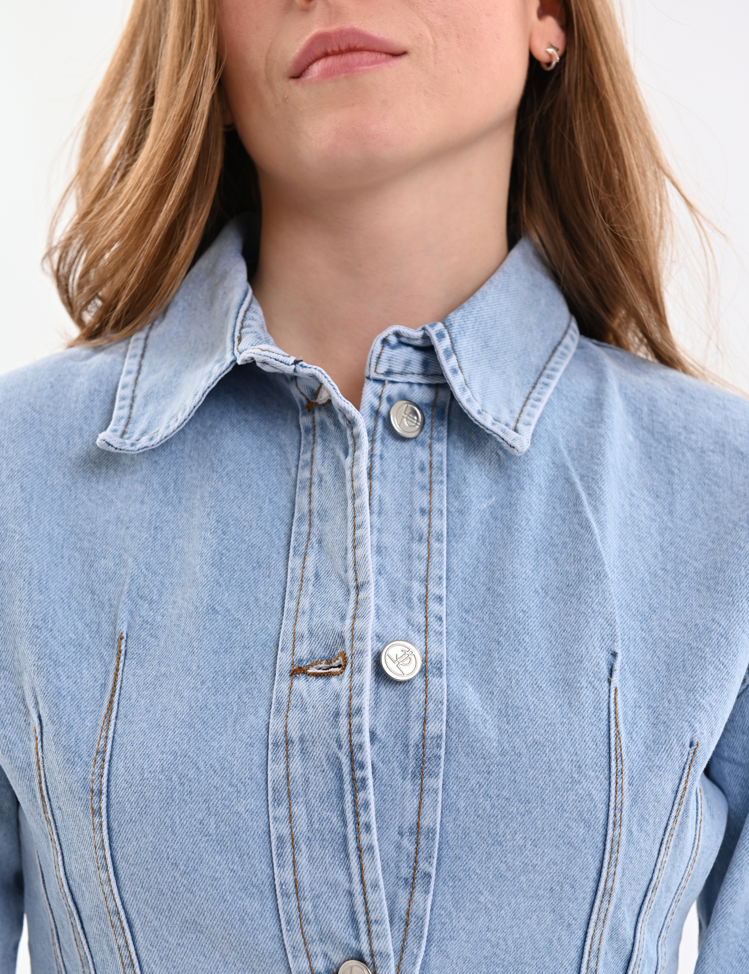 Картинка Сорочка джинсова приталена блакитна