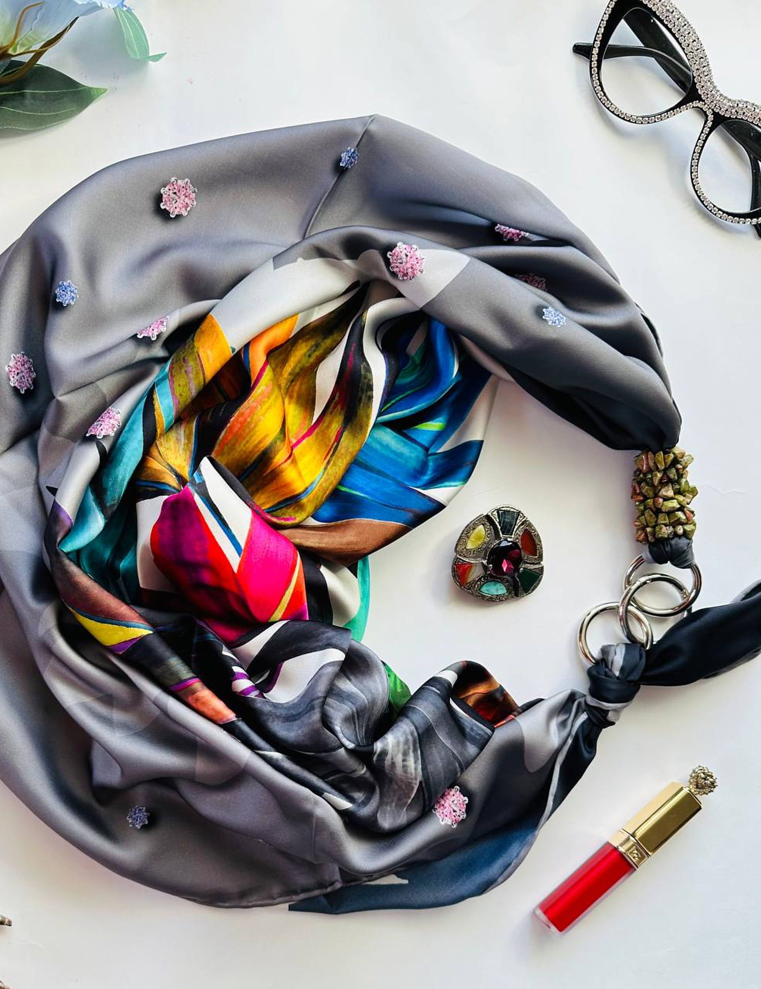 Картинка Дизайнерська шовкова хустка "Діамантове сяйво"