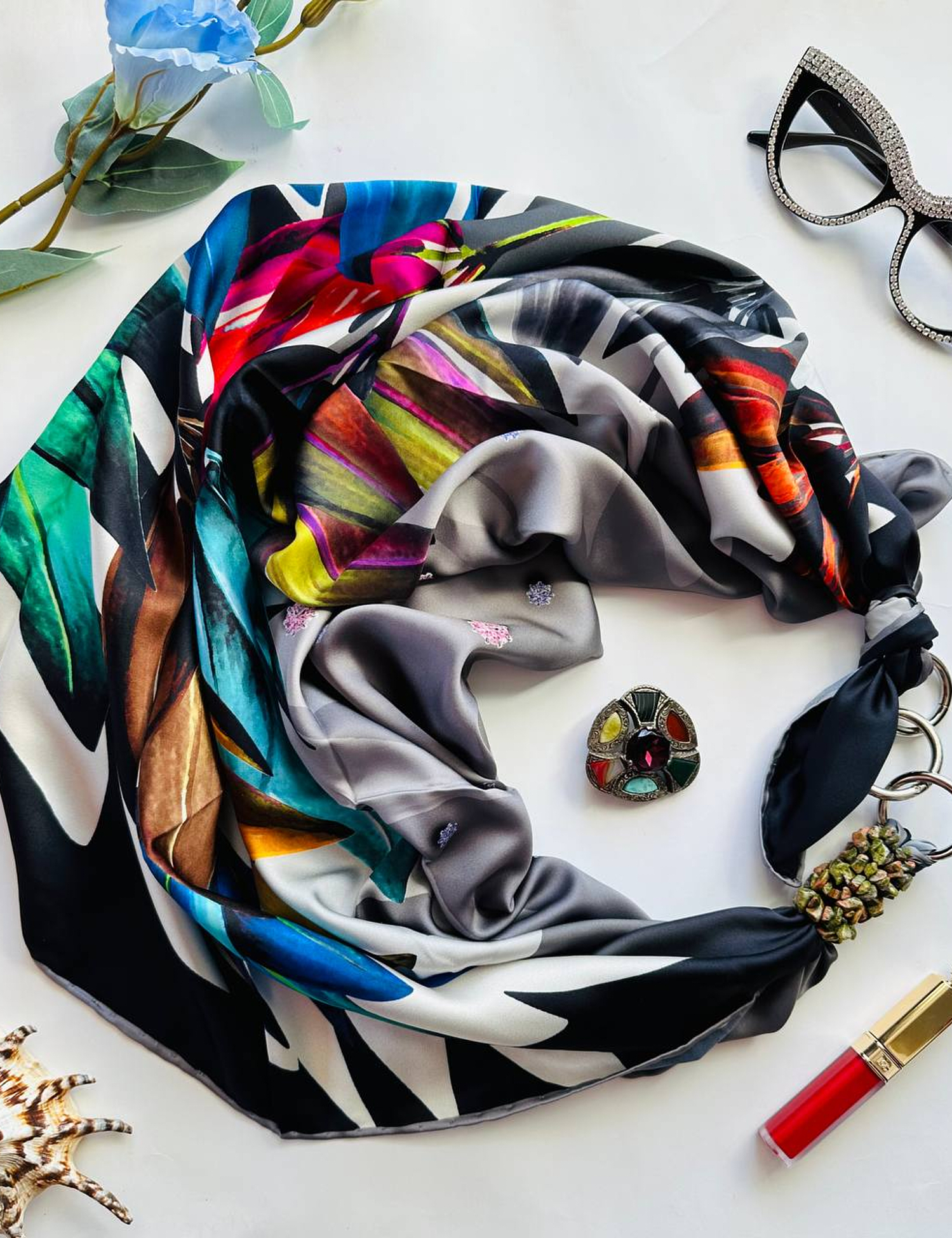 Картинка Дизайнерська шовкова хустка "Діамантове сяйво"