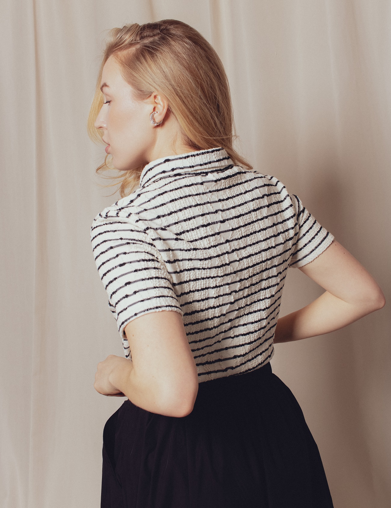 Картинка Футболка поло в чорно-былу смужку