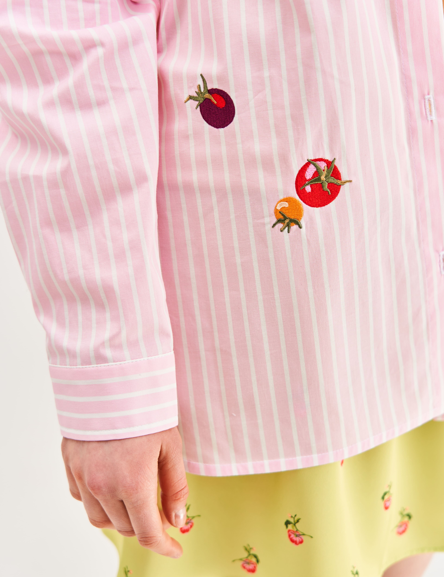 Картинка Сорочка з вишивкою "Херсонський помідор"