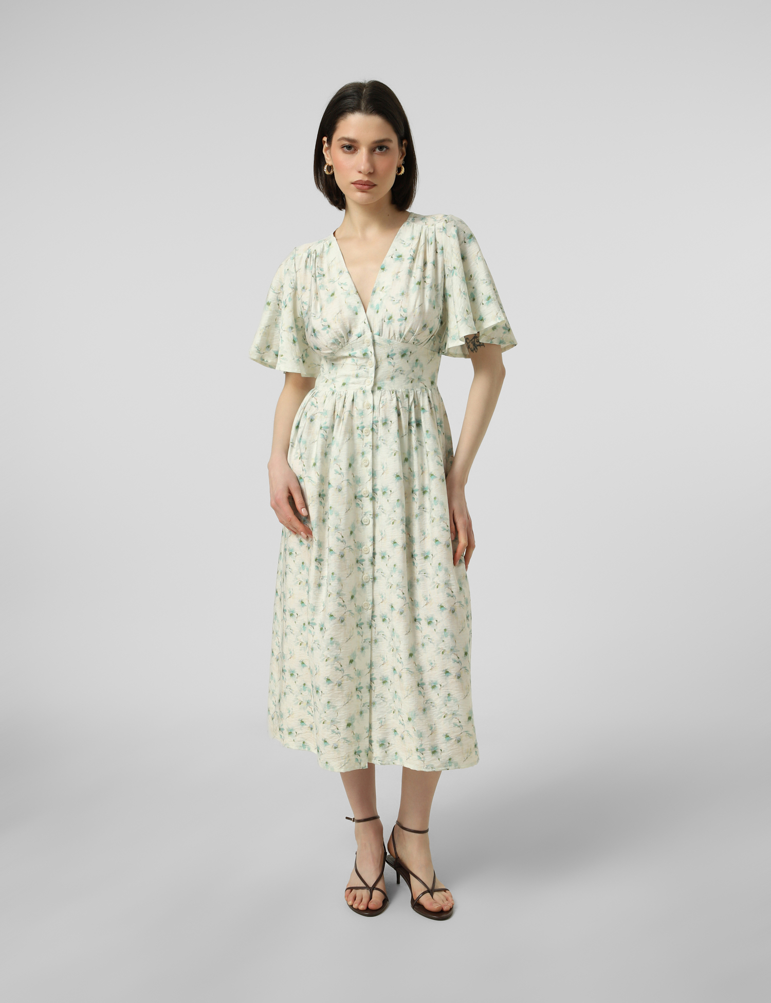 Картинка Квіткова сукня міді з трикутним вирізом 