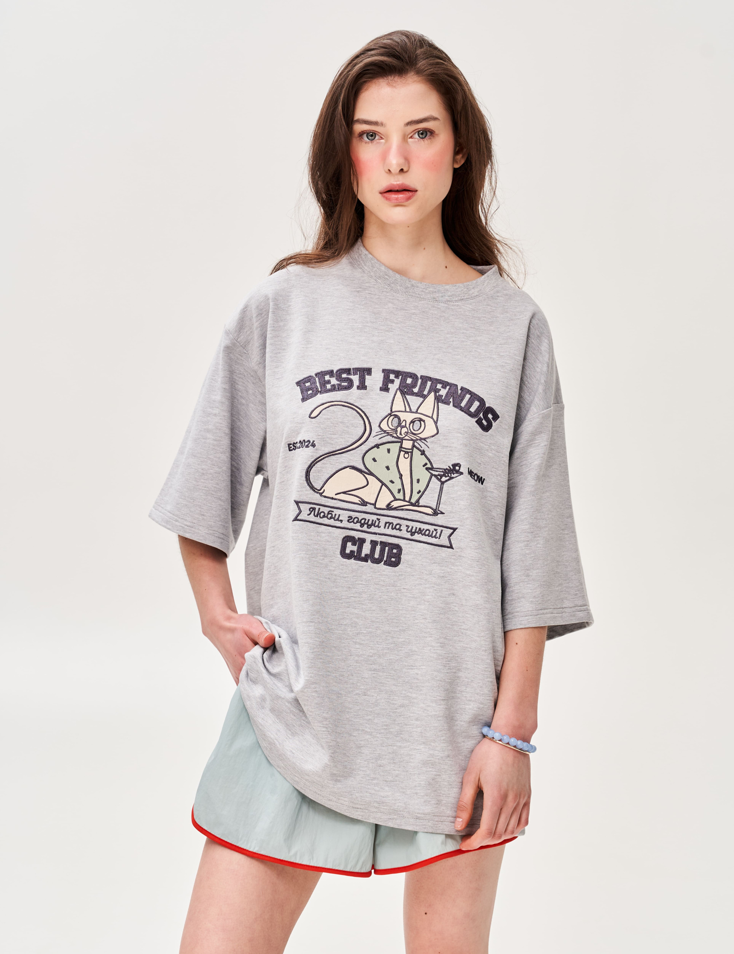 Картинка Футболка з аплікацією "Best Friend's Club" кіт тусовщик