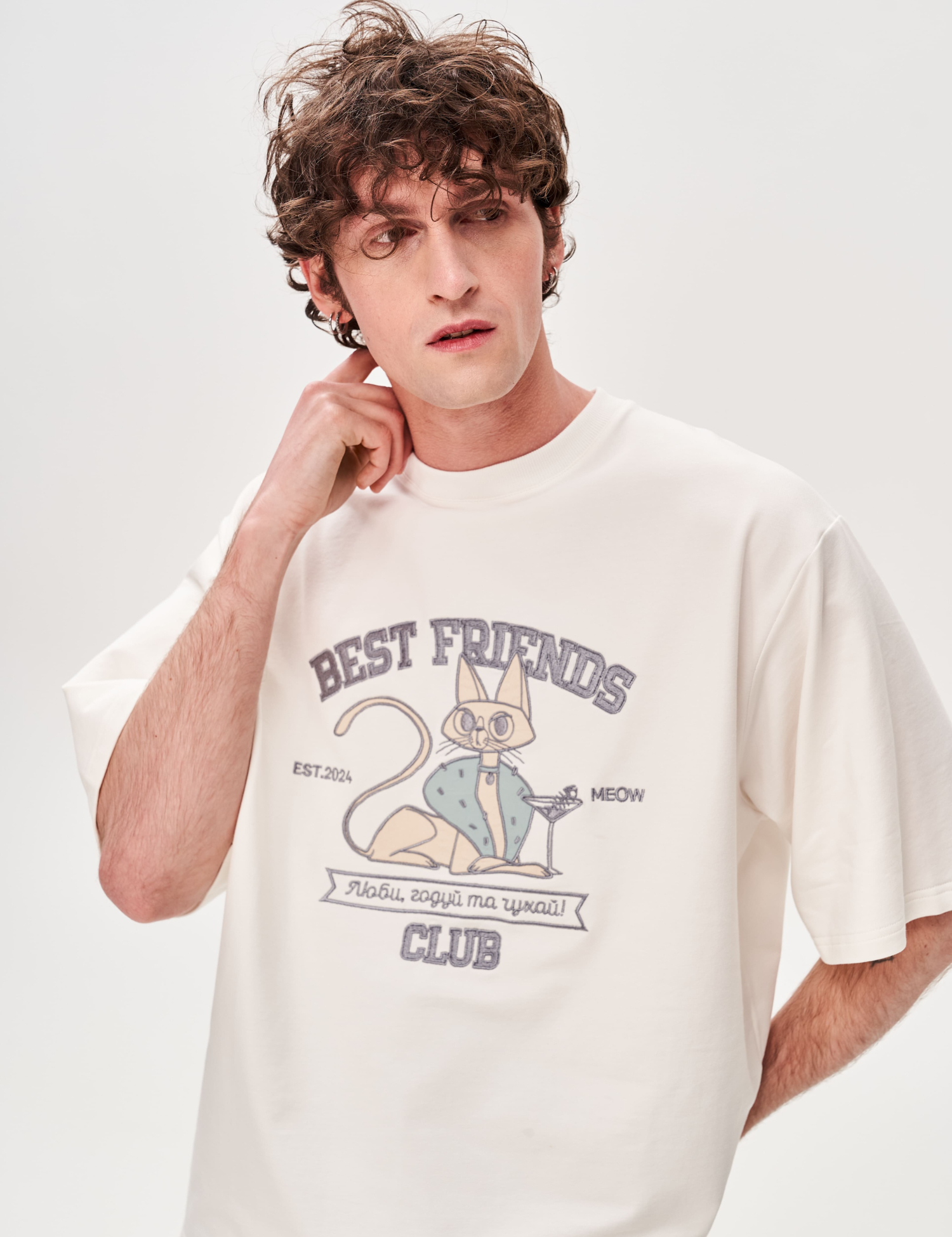 Картинка Футболка з аплікацією "Best Friend's Club" кіт тусовщик