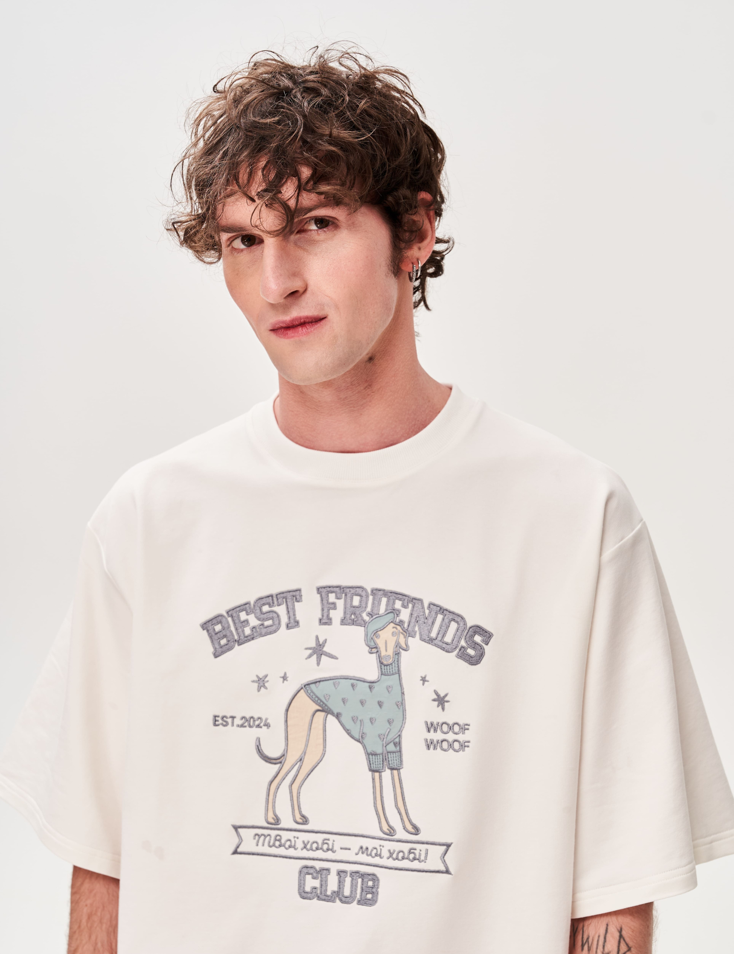 Картинка Футболка з аплікацією "Best Friend's Club" пес модник