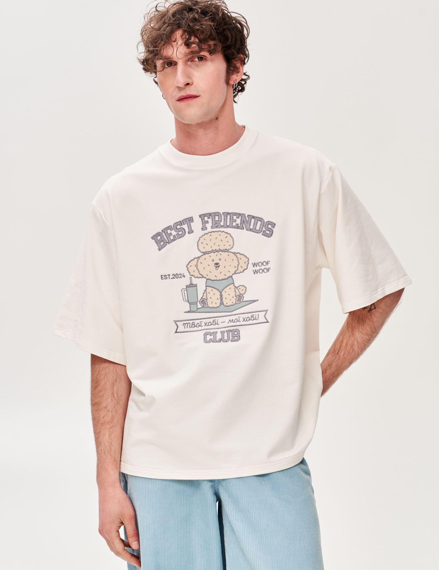 Картинка Футболка з аплікацією "Best Friend's Club" пес батарейка