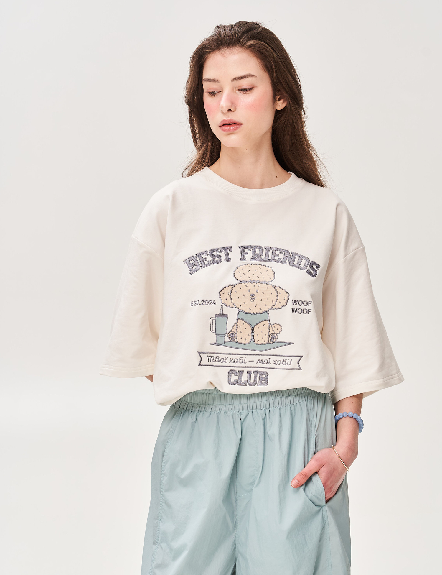 Картинка Футболка з аплікацією "Best Friend's Club" пес батарейка