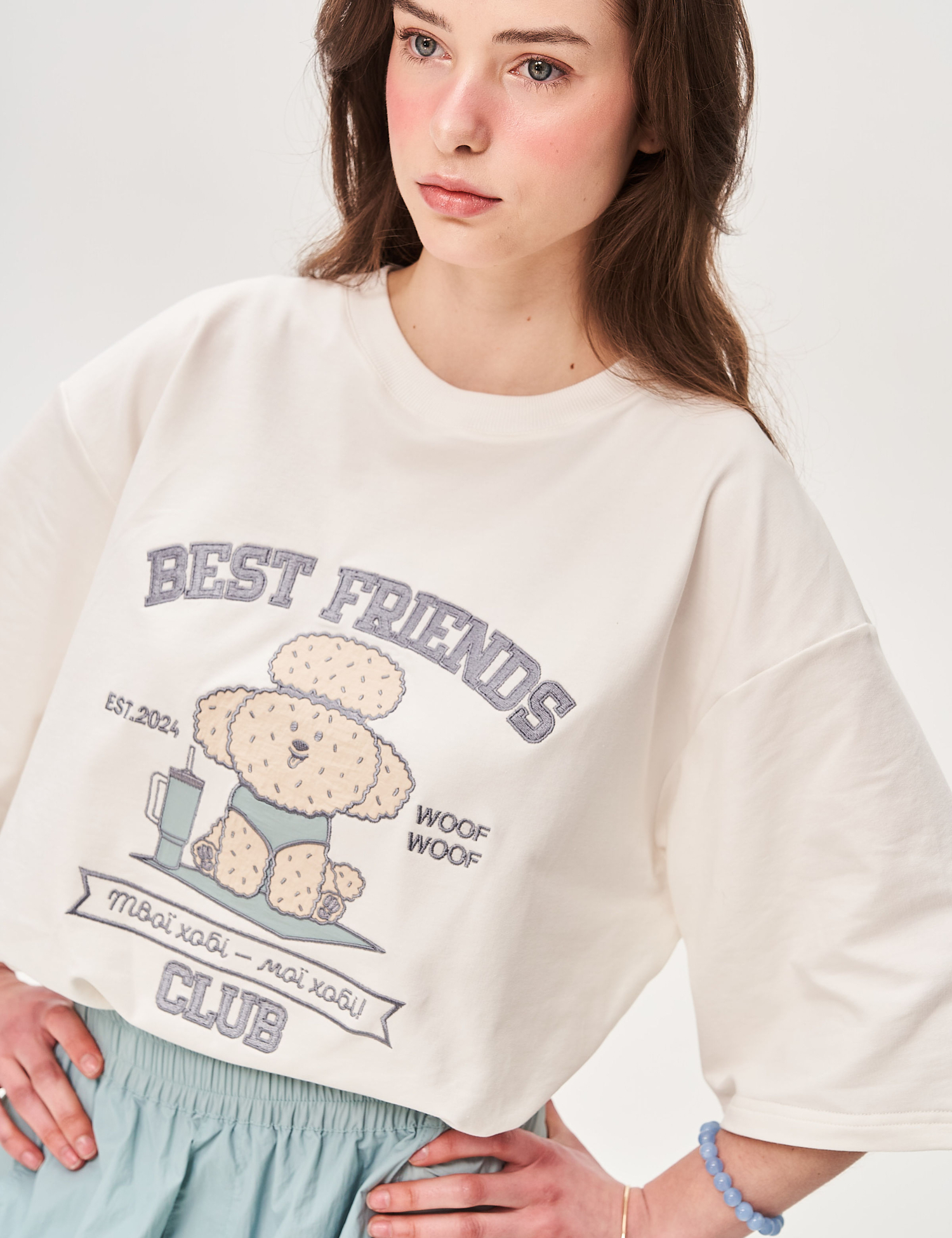 Картинка Футболка з аплікацією "Best Friend's Club" пес батарейка