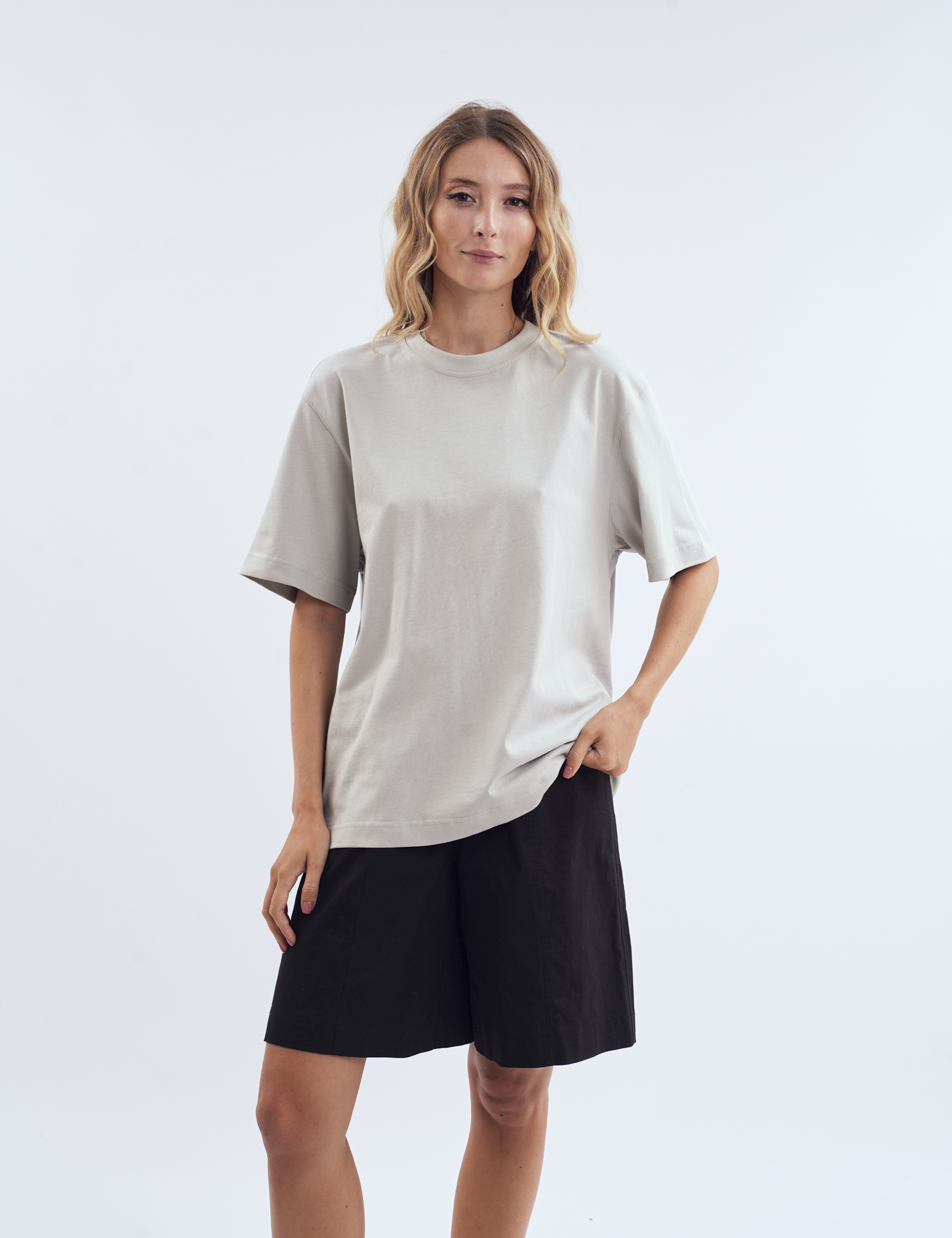 Картинка Футболка oversize з авторським принтом