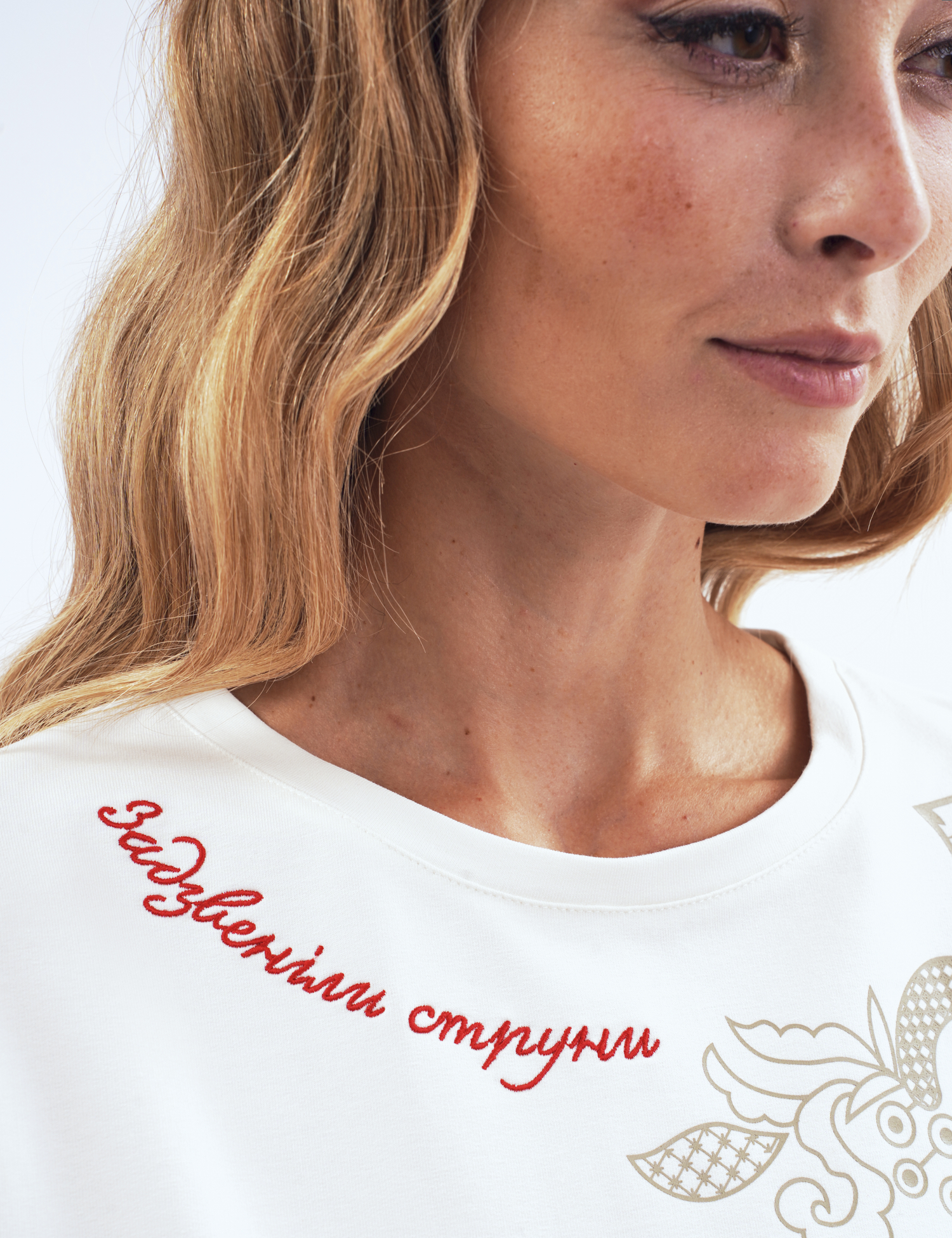 Картинка Футболка біла