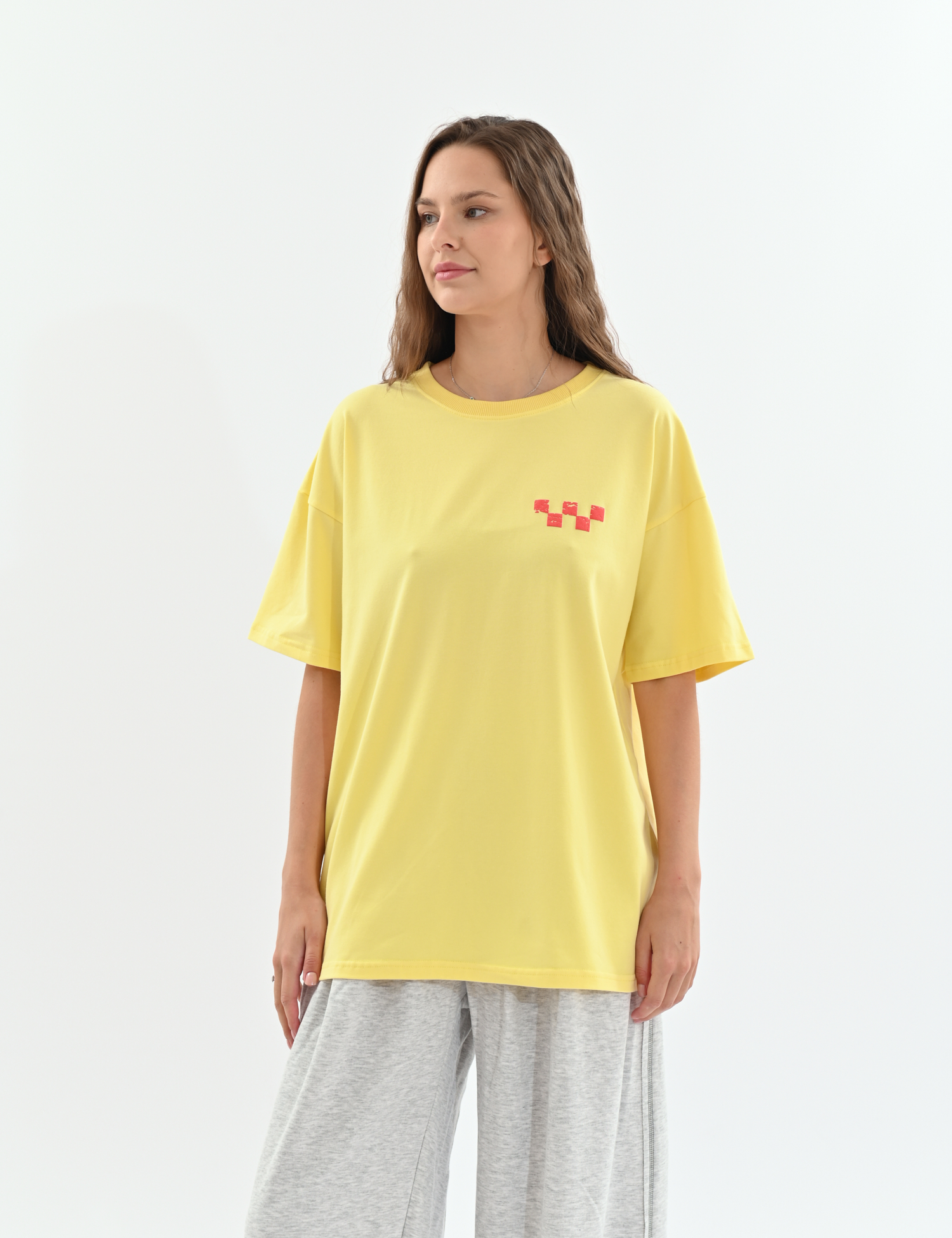 Картинка Футболка oversize з авторським принтом жовта