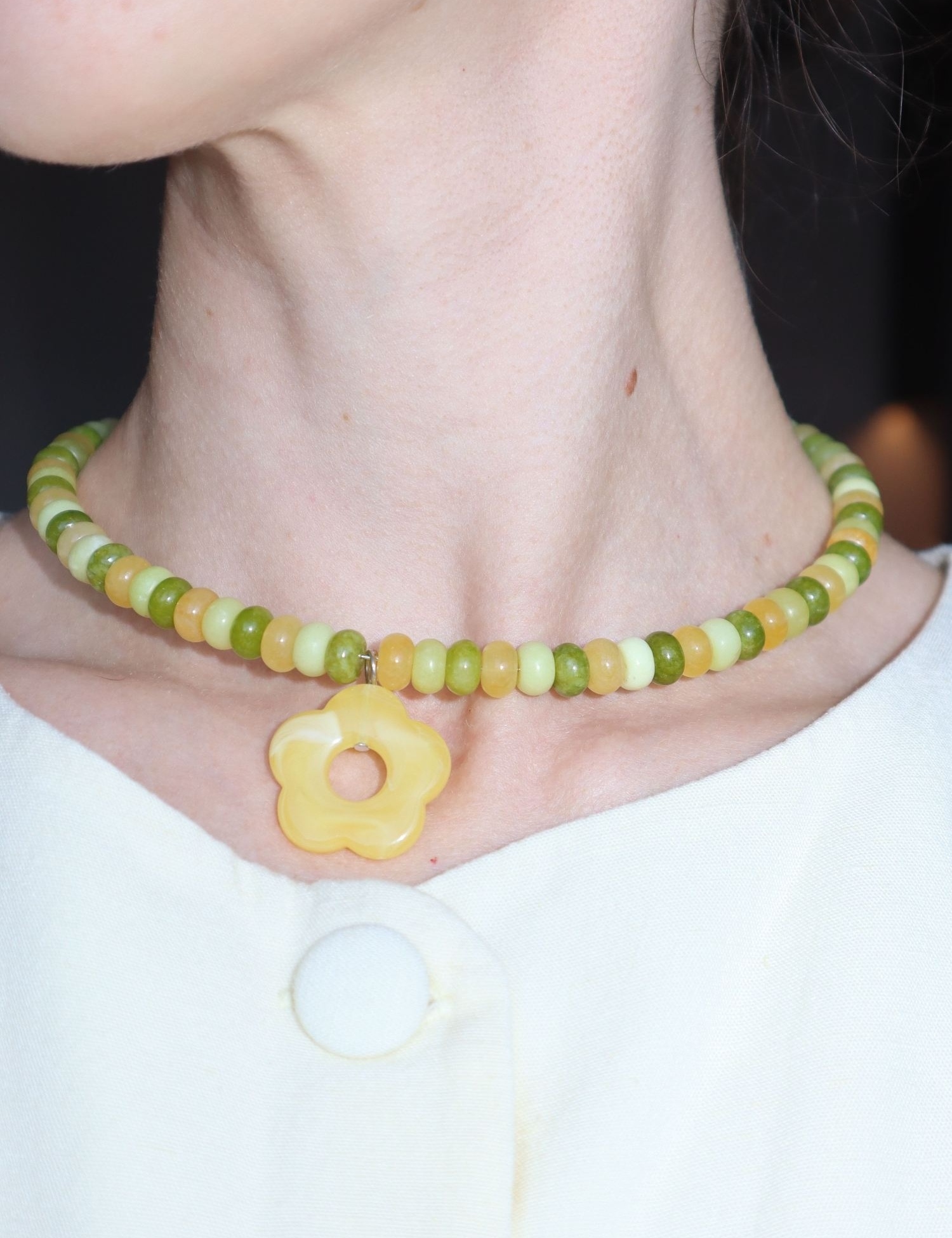 Картинка Намисто з кварцу з квітковою підвіскою