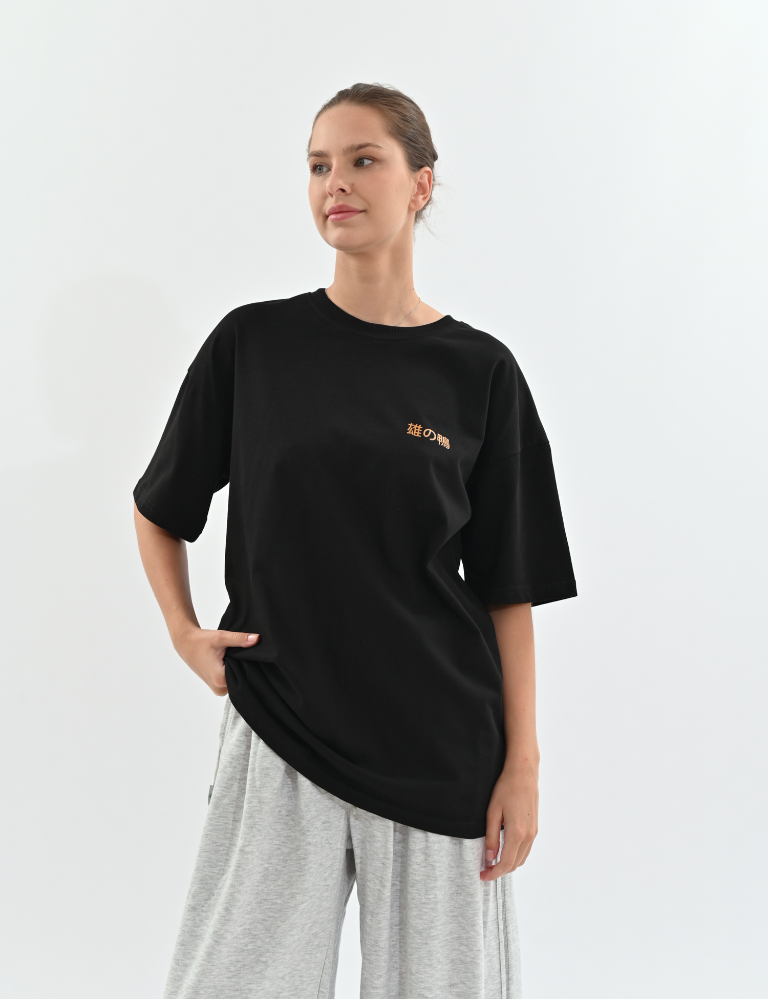Картинка Футболка oversize з авторським принтом чорна