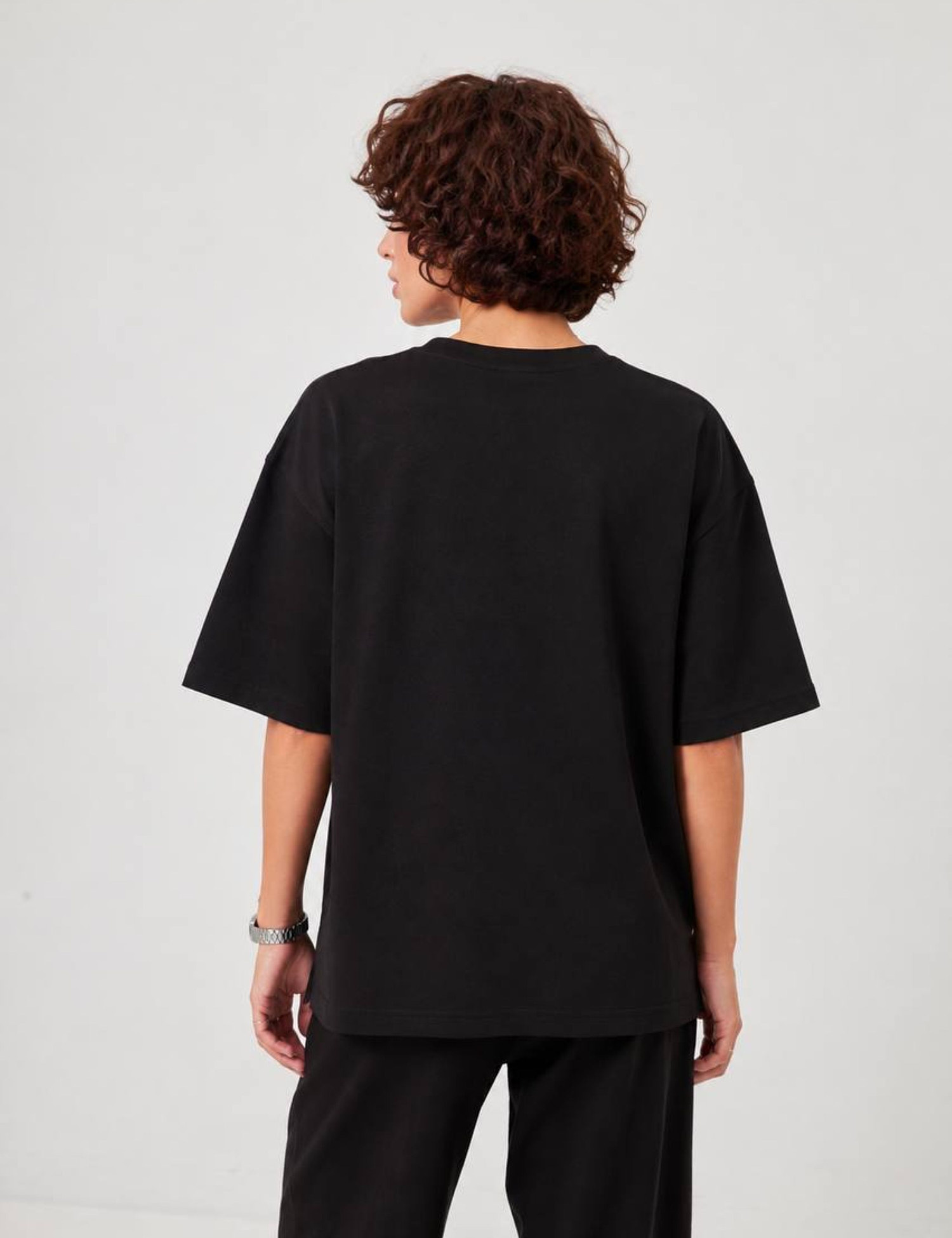 Картинка Базова футболка oversize чорна