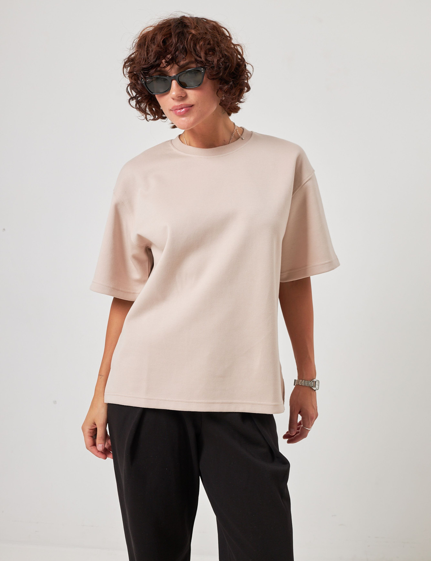 Картинка Базова футболка oversize бежева