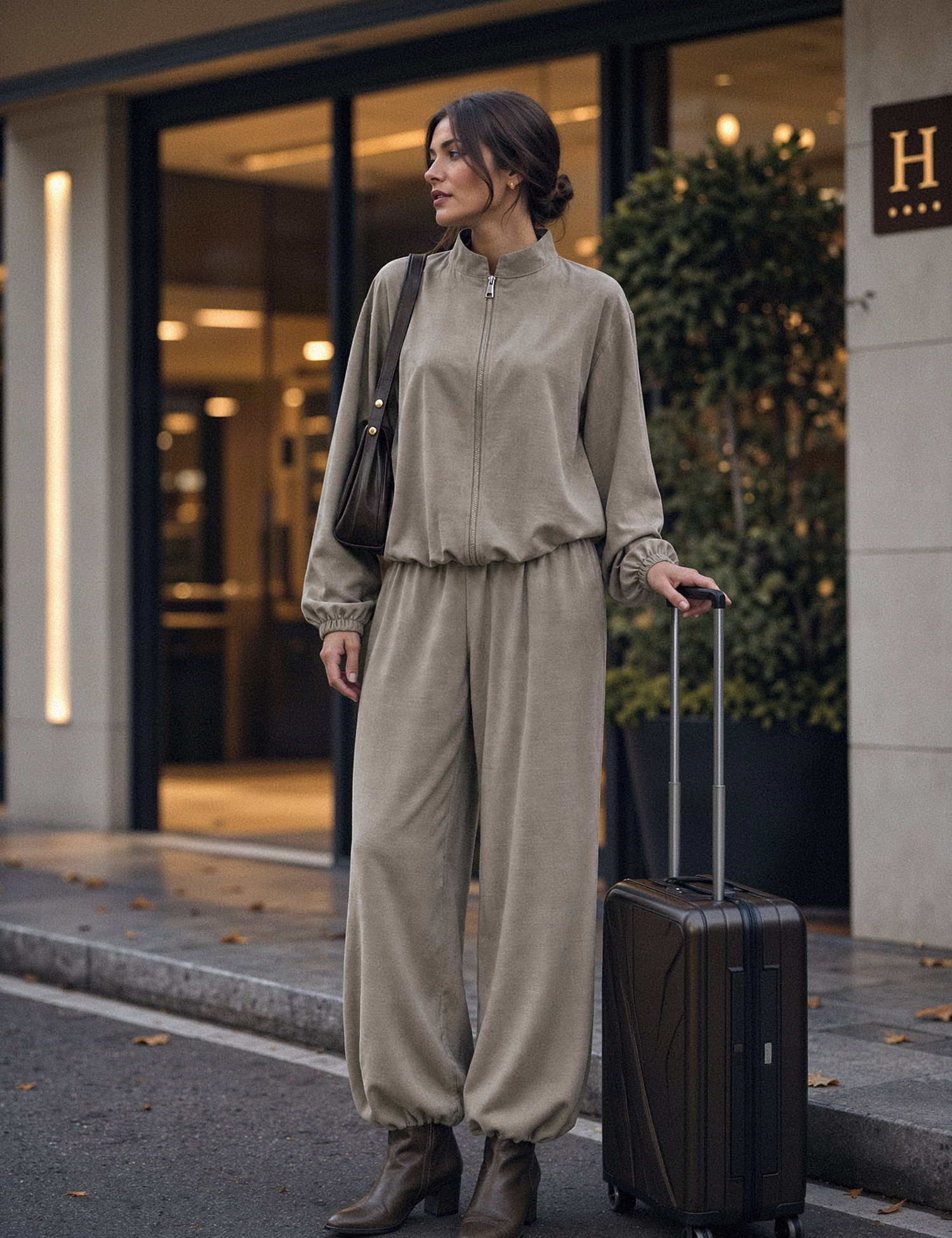 Картинка Брюки wide leg з еластичним поясом
