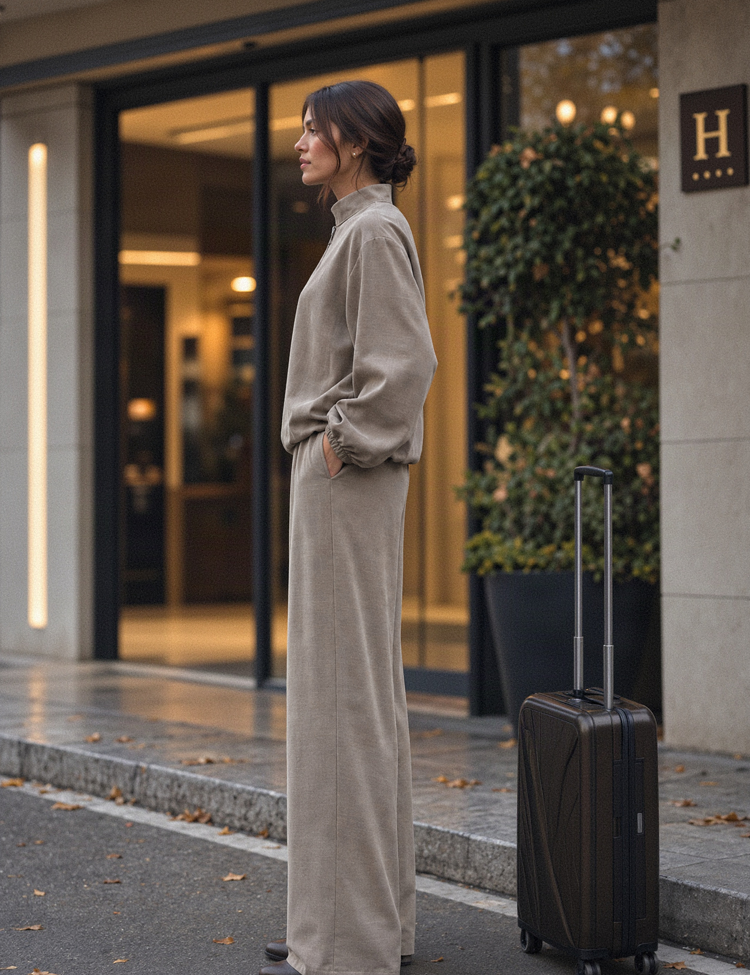 Картинка Брюки wide leg з еластичним поясом