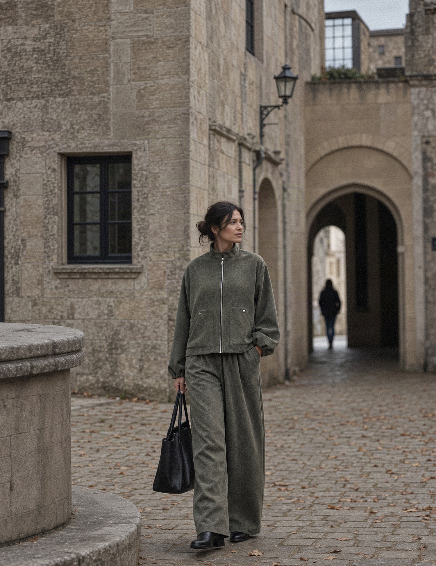 Картинка Бомбер oversize на блискавці