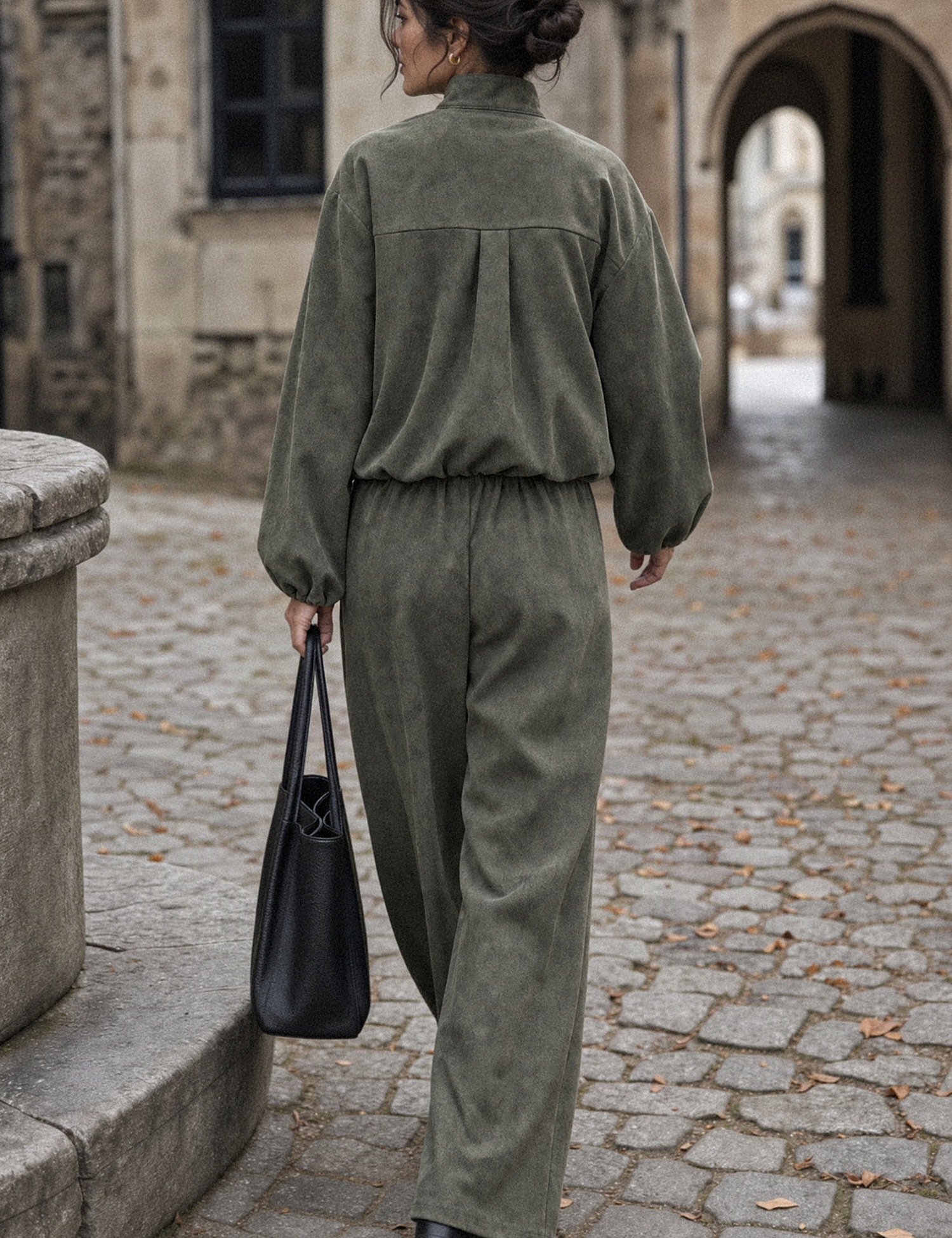 Картинка Бомбер oversize на блискавці